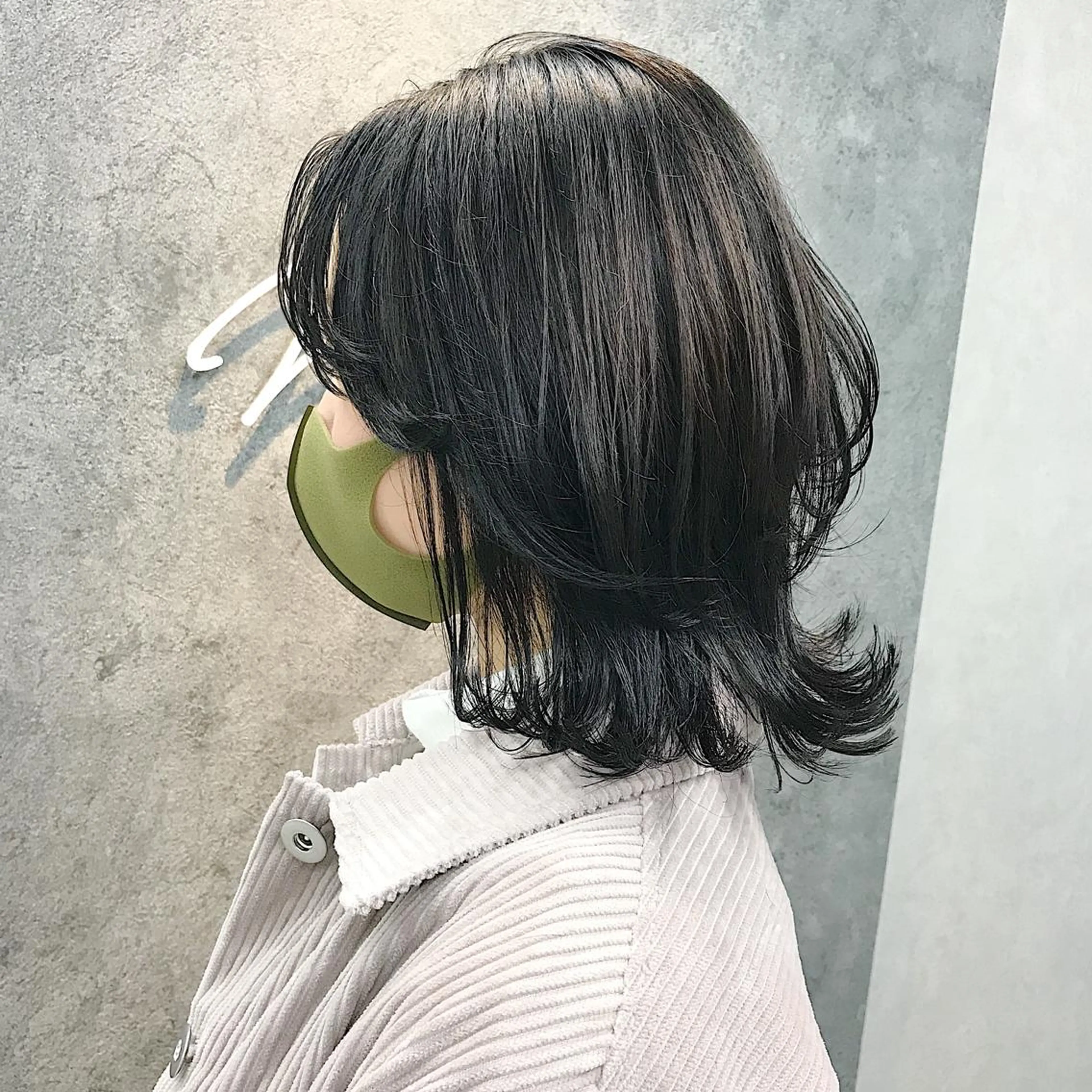 ミディアム レイヤーカット ウルフカット ウルフレイヤー カット 所渉/韓国レイヤー /ウルフカットのヘアスタイル