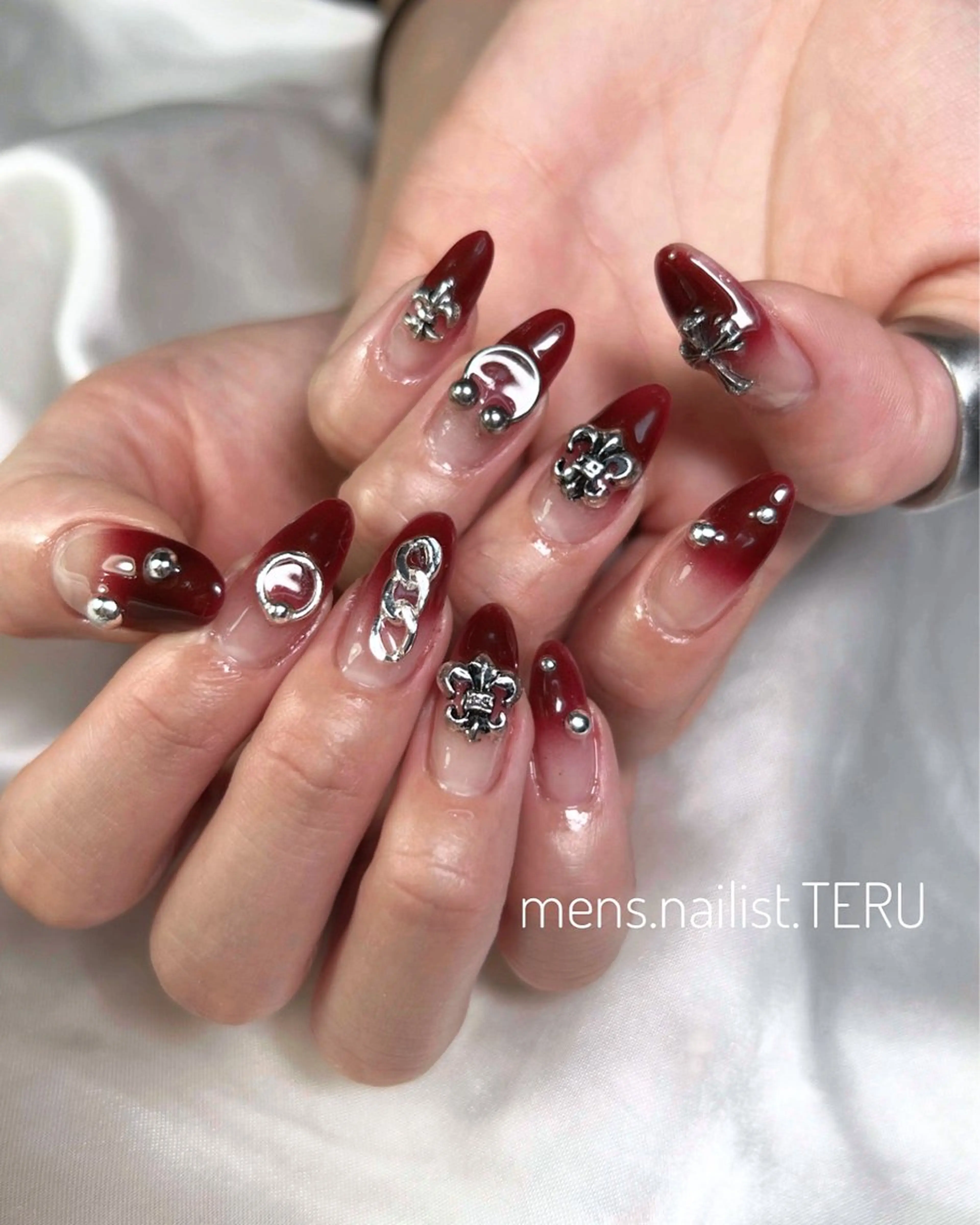 ネイル メンズネイル nail salon ETERNAL所属・メンズネイリスト TERUのネイルデザイン