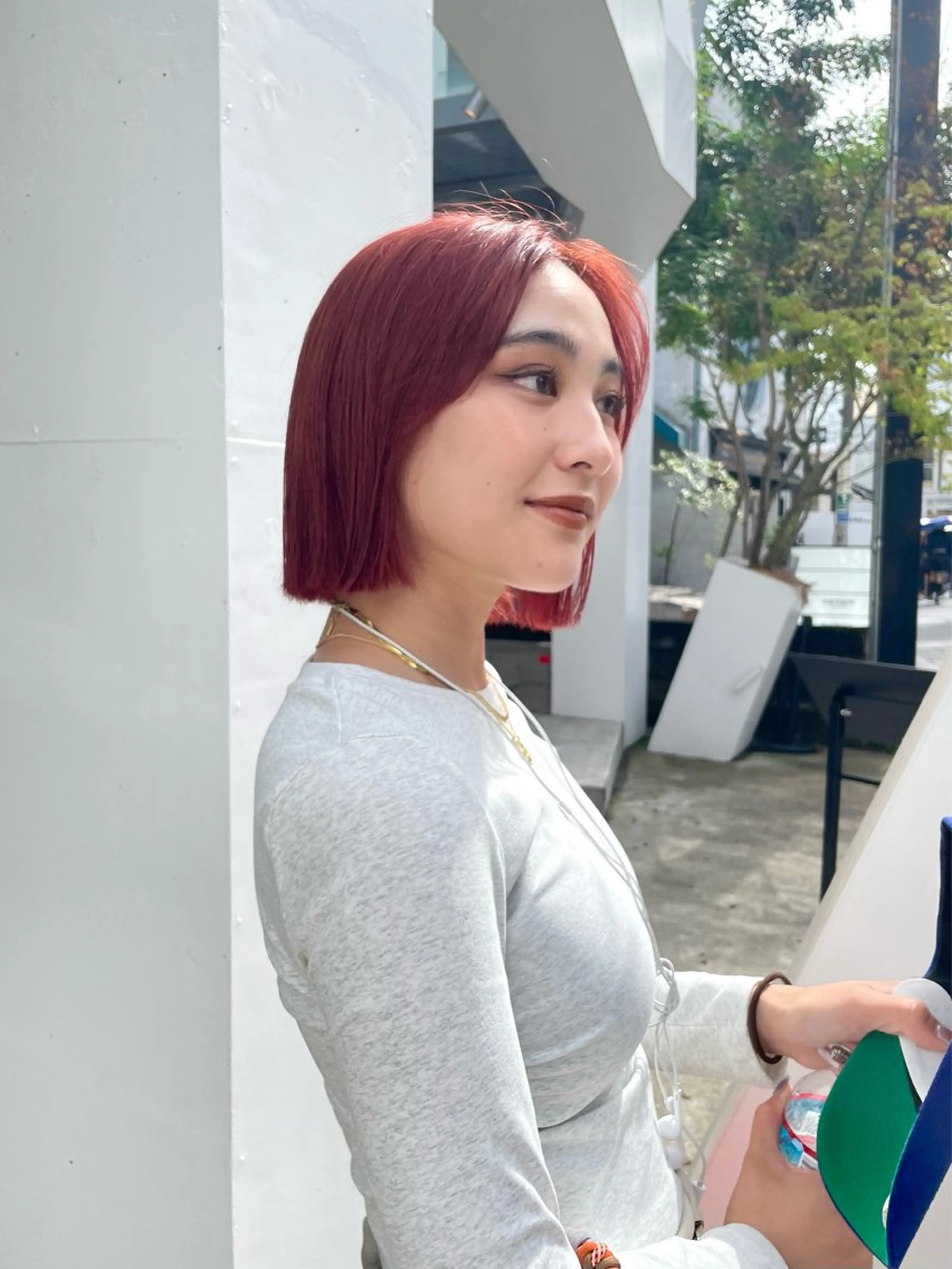 ショート カラー カット ヘアカラー トリートメント ミルクティー× グレージュMOMOのヘアスタイル