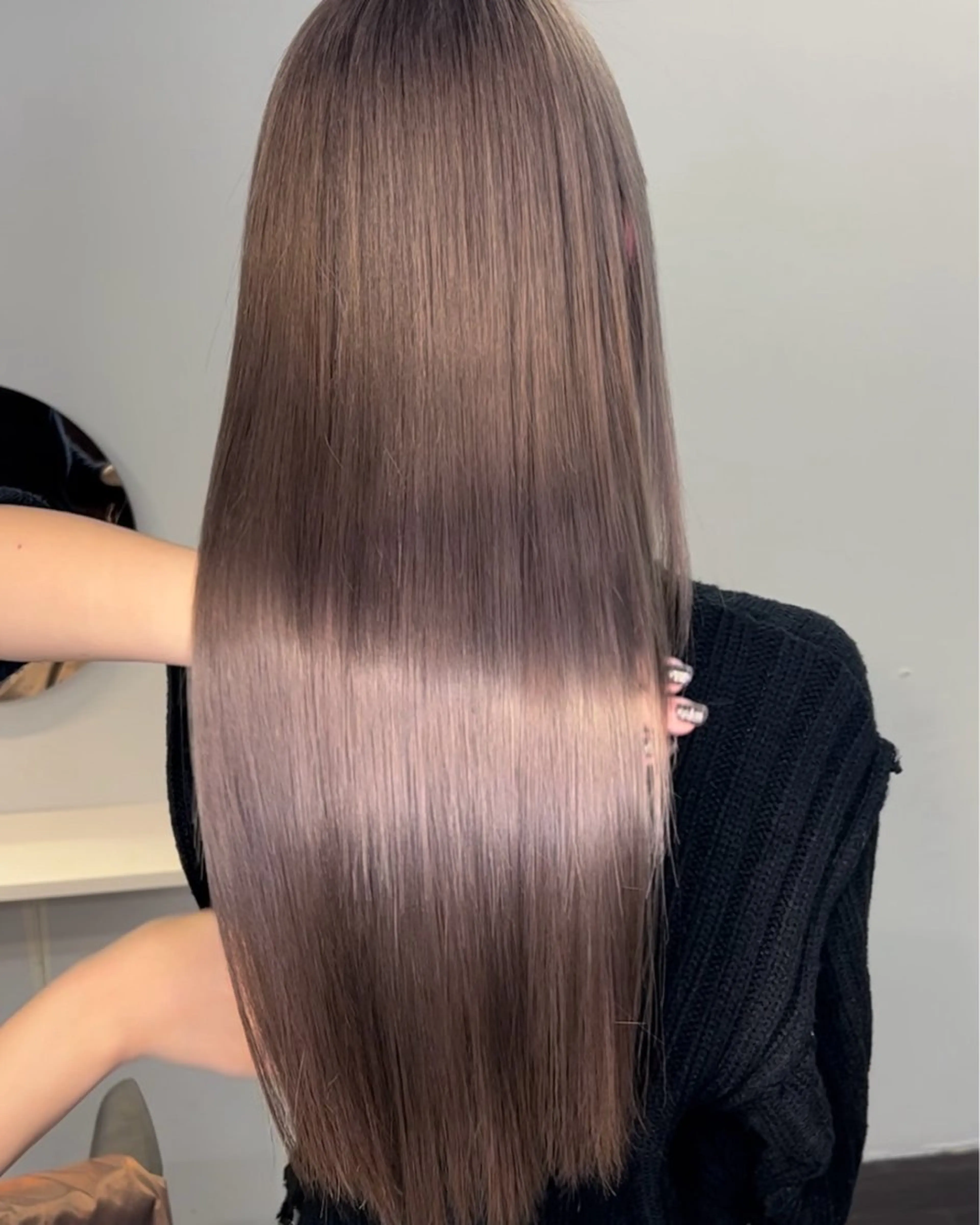 ロング カラー ヘアアレンジ アッシュ ベージュカラー ブリーチ ダブルカラー グレージュ トリートメント mao透明感カラー 似合わせヘアメイクのヘアスタイル