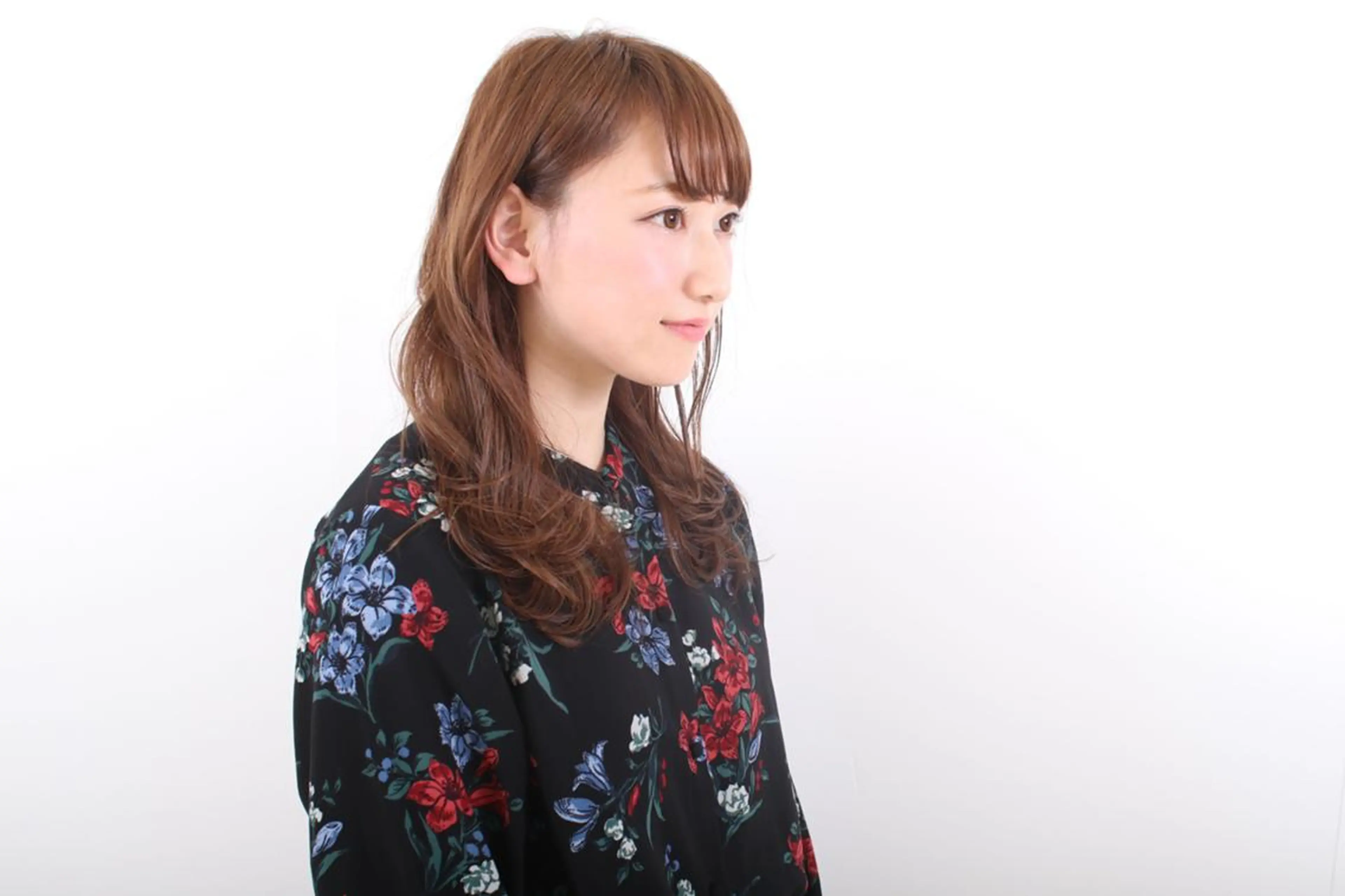 セミロング V．S．O．P  ヴィソップのヘアスタイル