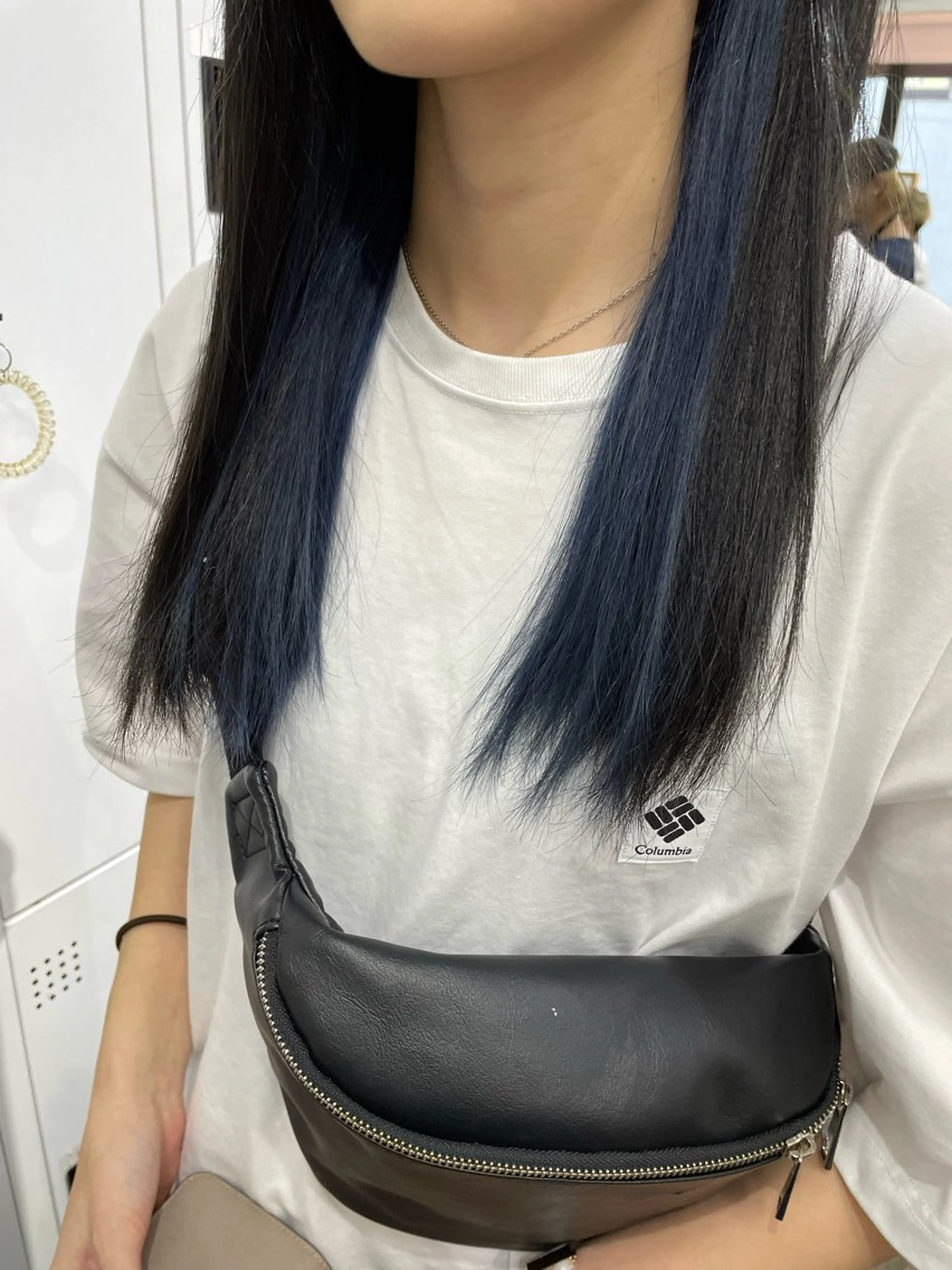 ロング 田子🦋ハイトーン 🫐耳つぼジュエリーのヘアスタイル