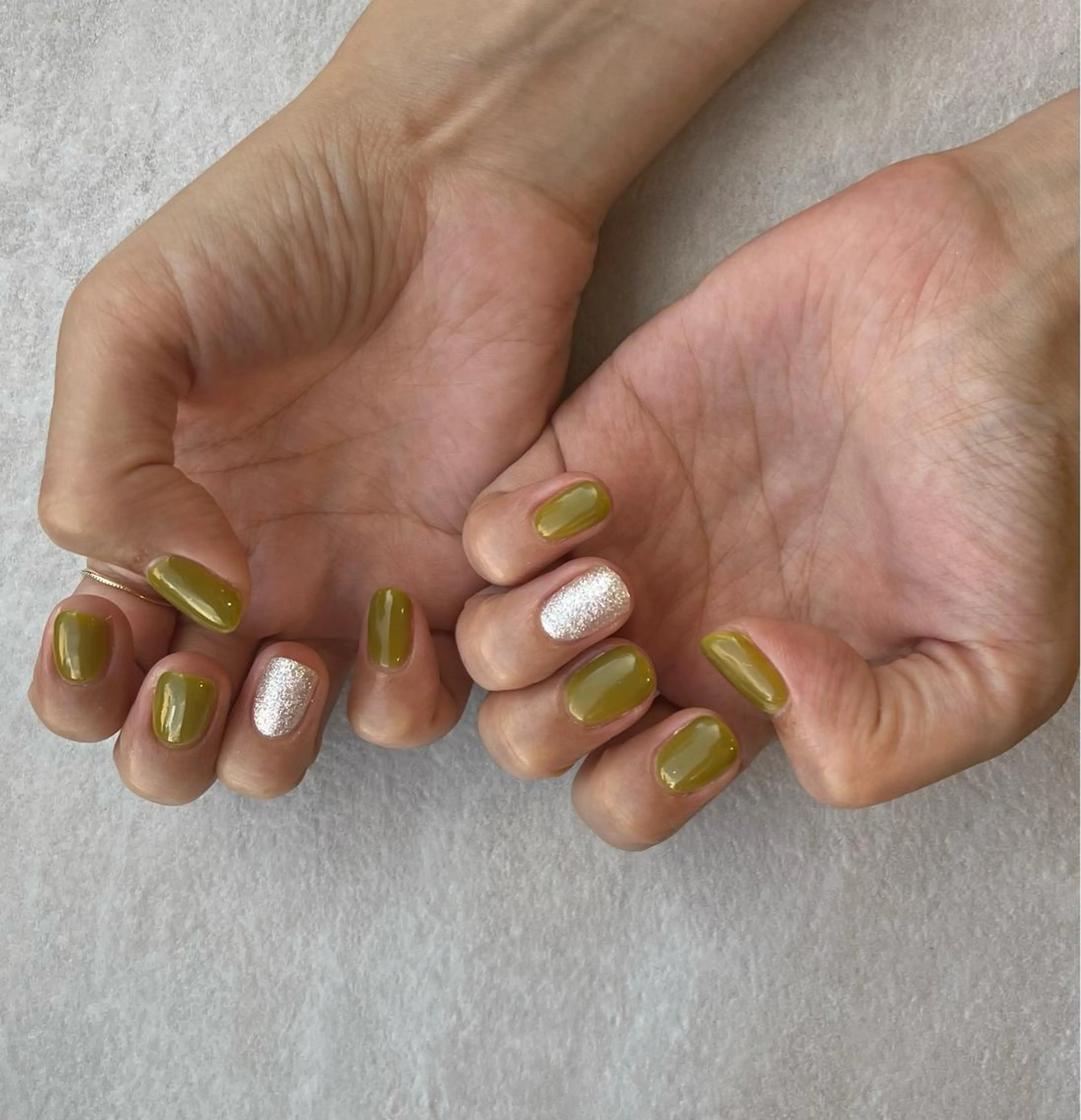 ネイル ラメ(グリッター) ワンカラーネイル 小川 奈々花のネイルデザイン