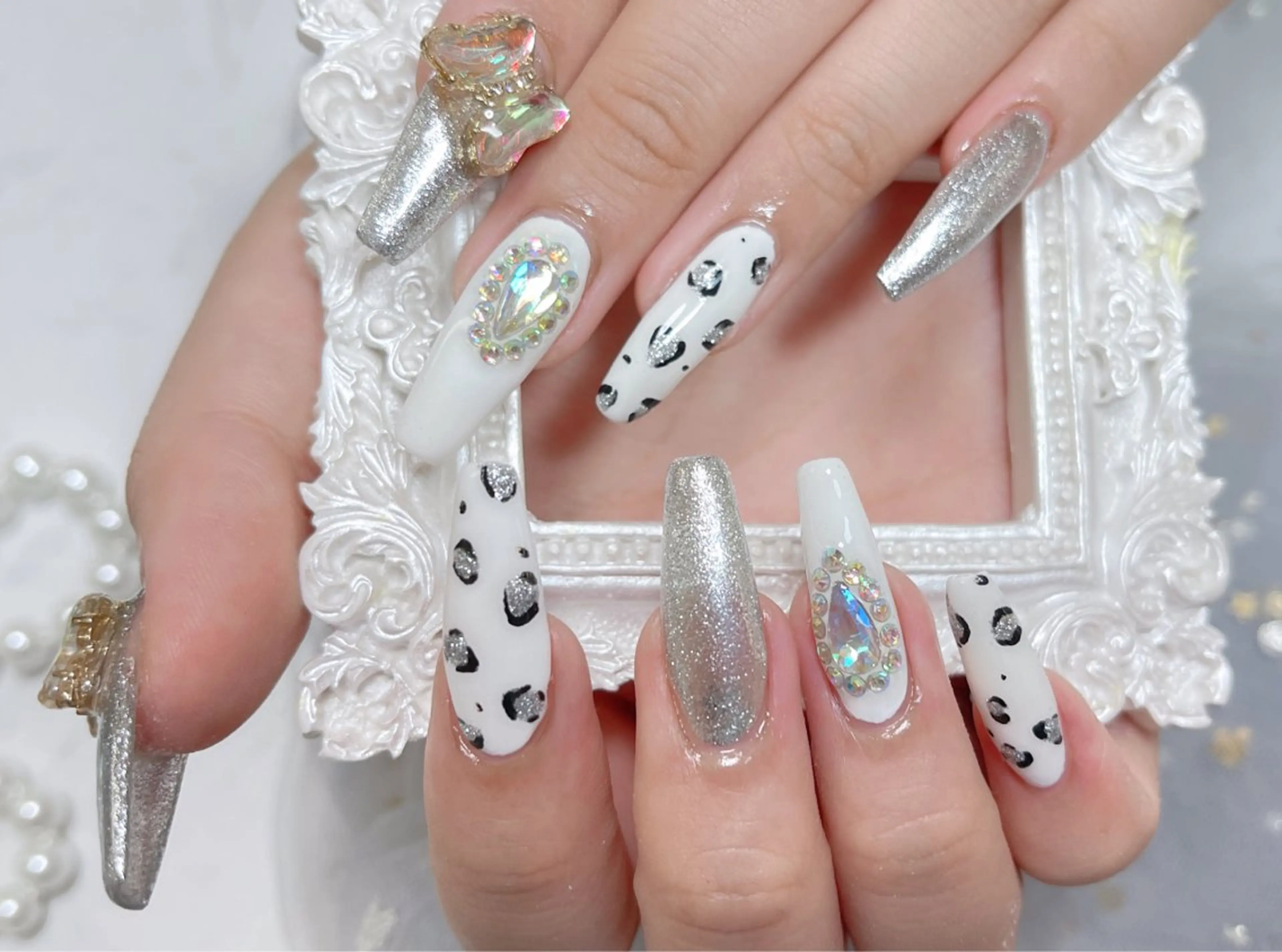 ネイル ハンドネイル 🎀ネイルサロン エクラYUI🎀のネイルデザイン