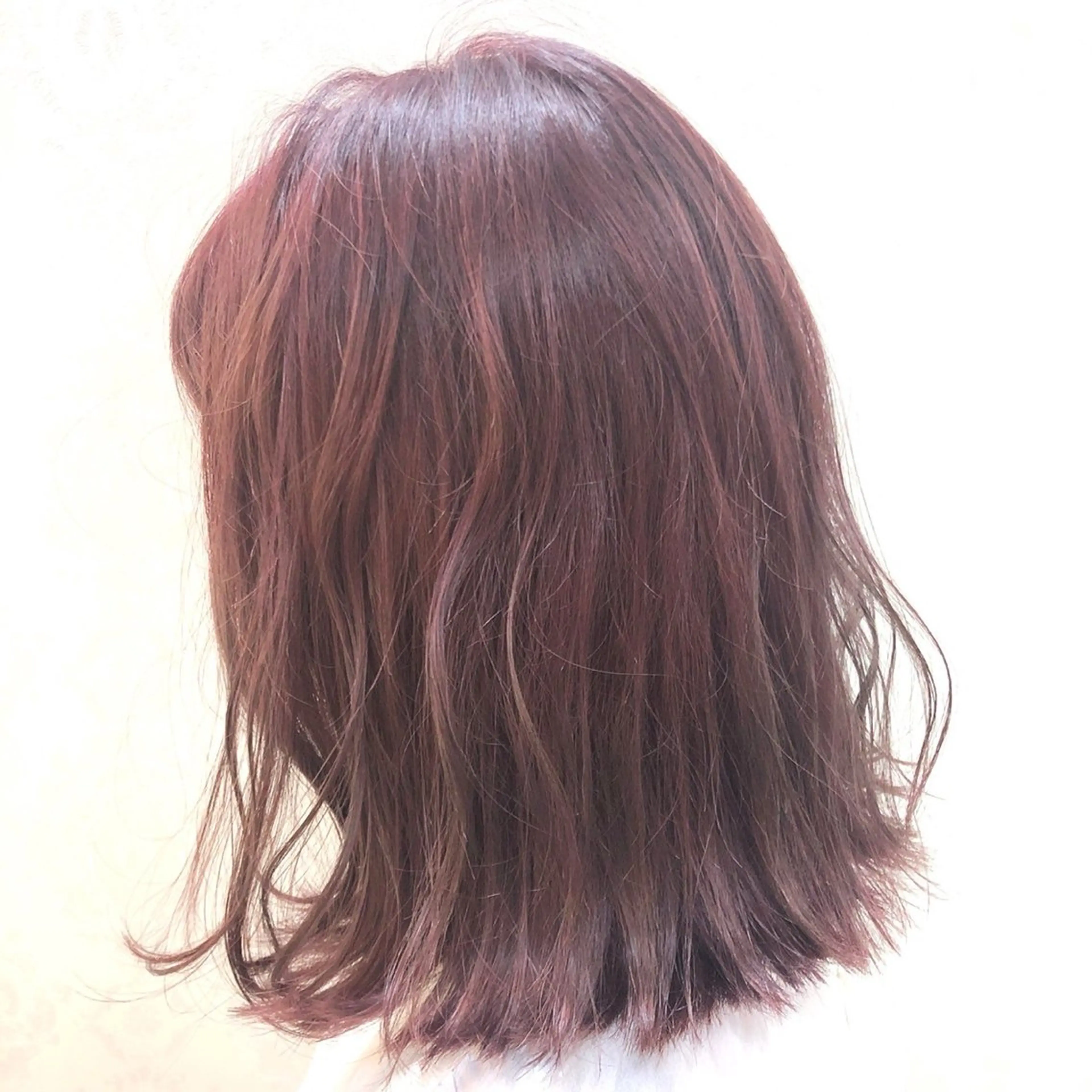 セミロング ヘアカラー ミツイシ ユウワのヘアスタイル