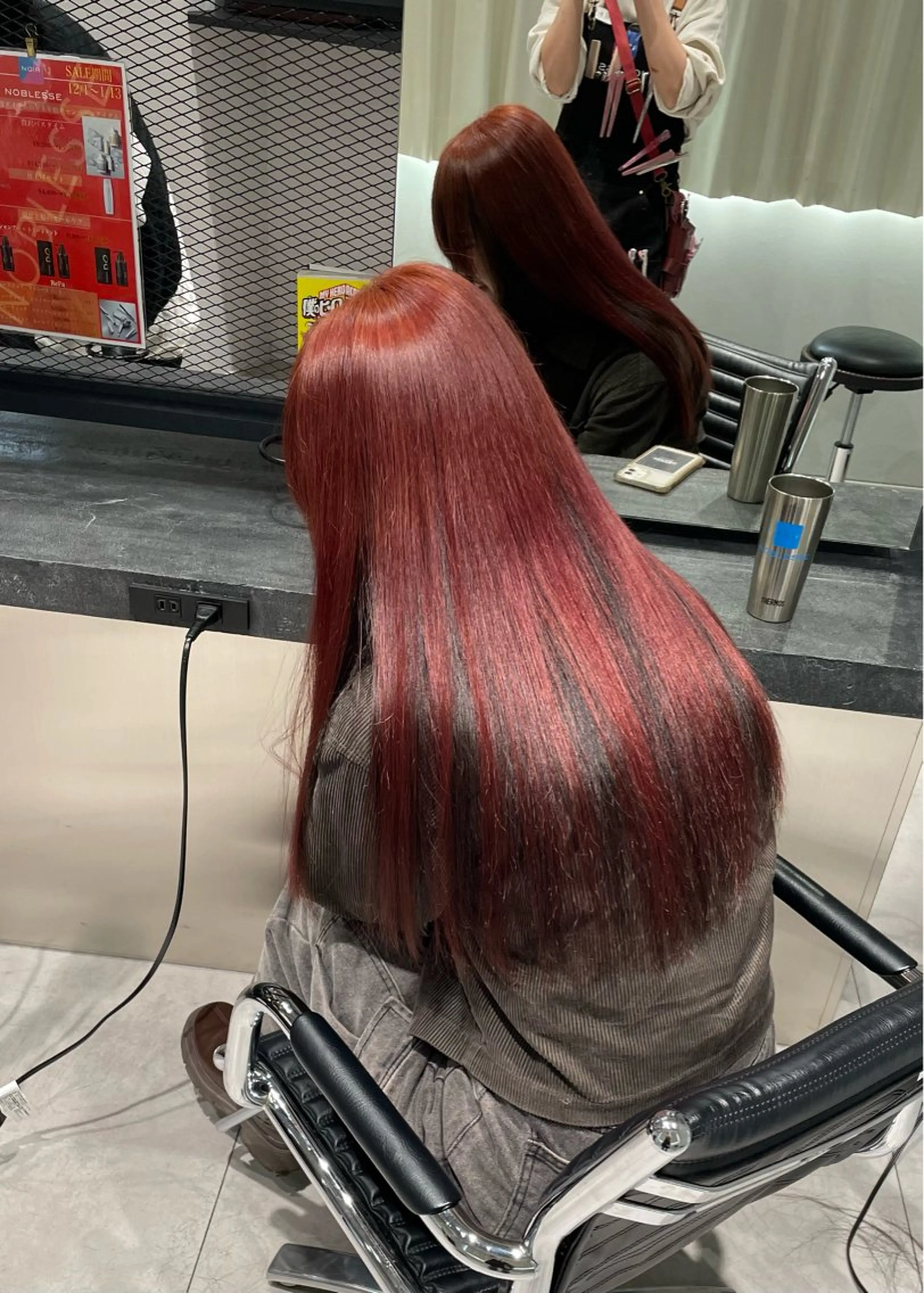 ロング カラー ブリーチ ボルドーカラー ヘアカラー トリートメント 🌷ケアブリーチ /透明感/れい🌷のヘアスタイル
