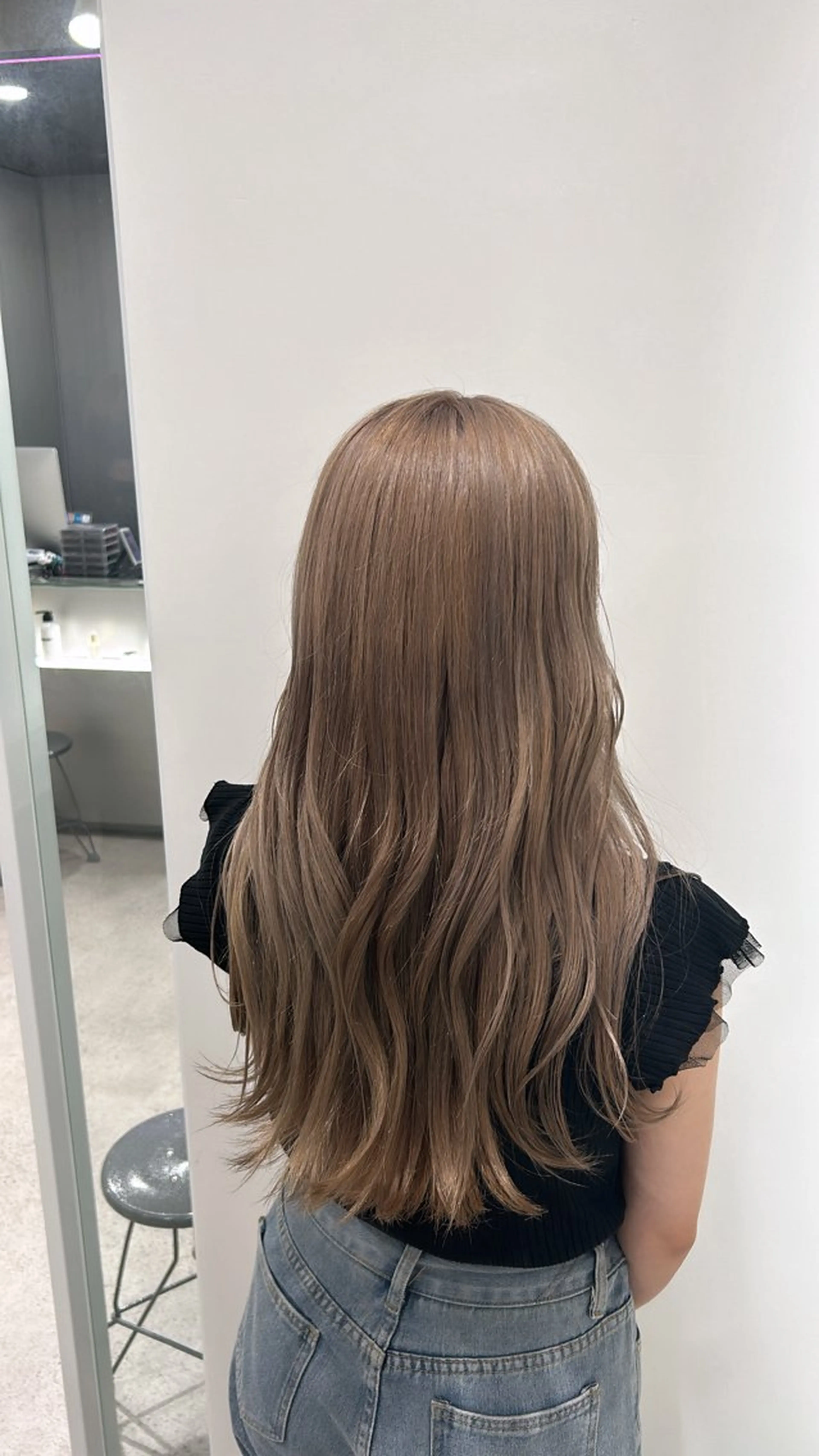 ロング メンズ ヘアカラー トリートメント 艶感ミルクティー🤍 色落ち綺麗🤍ともやのヘアスタイル