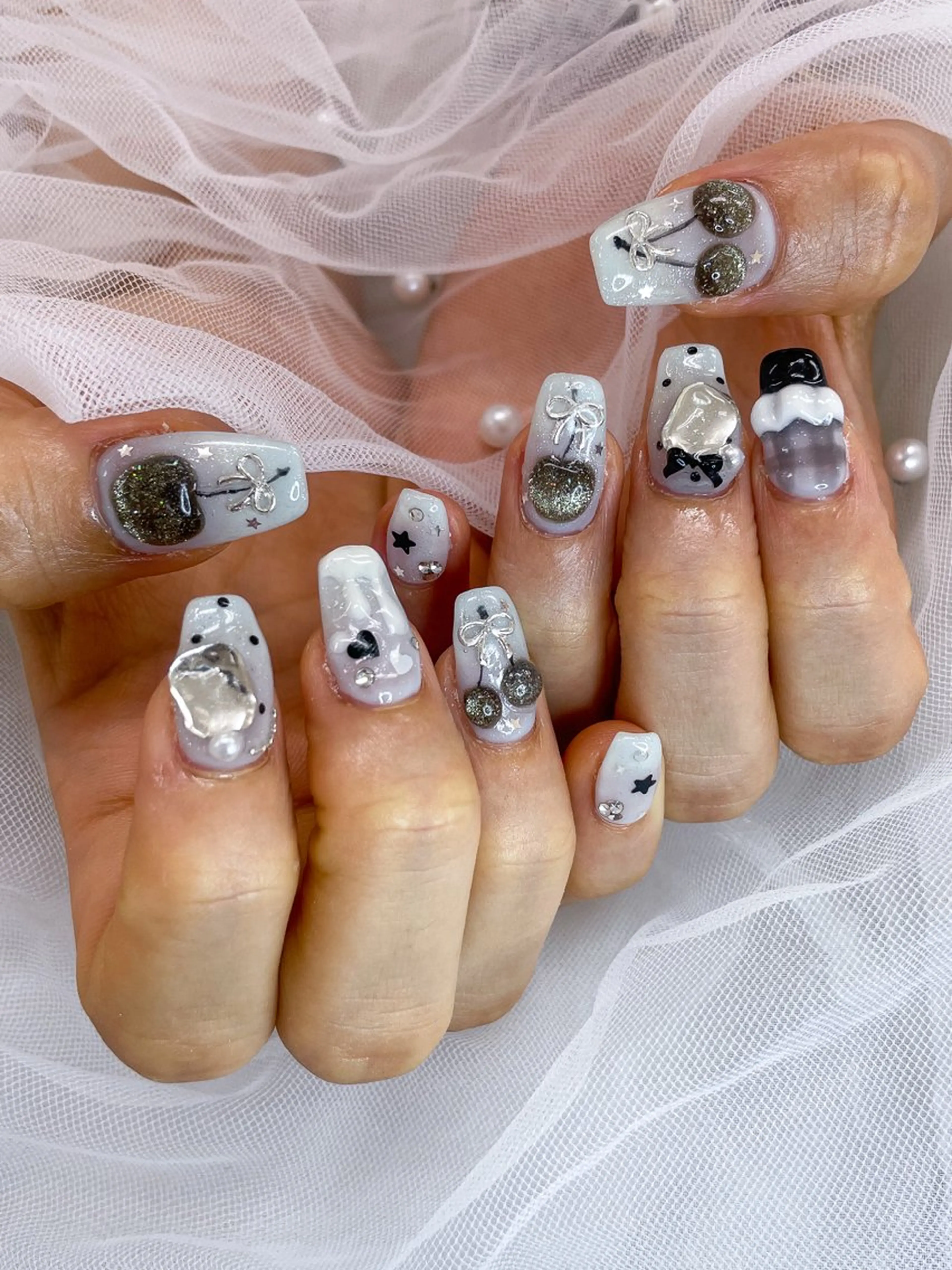 ネイル ハンドネイル MiMi NAIL TOKYO所属・五十嵐 美智のネイルデザイン