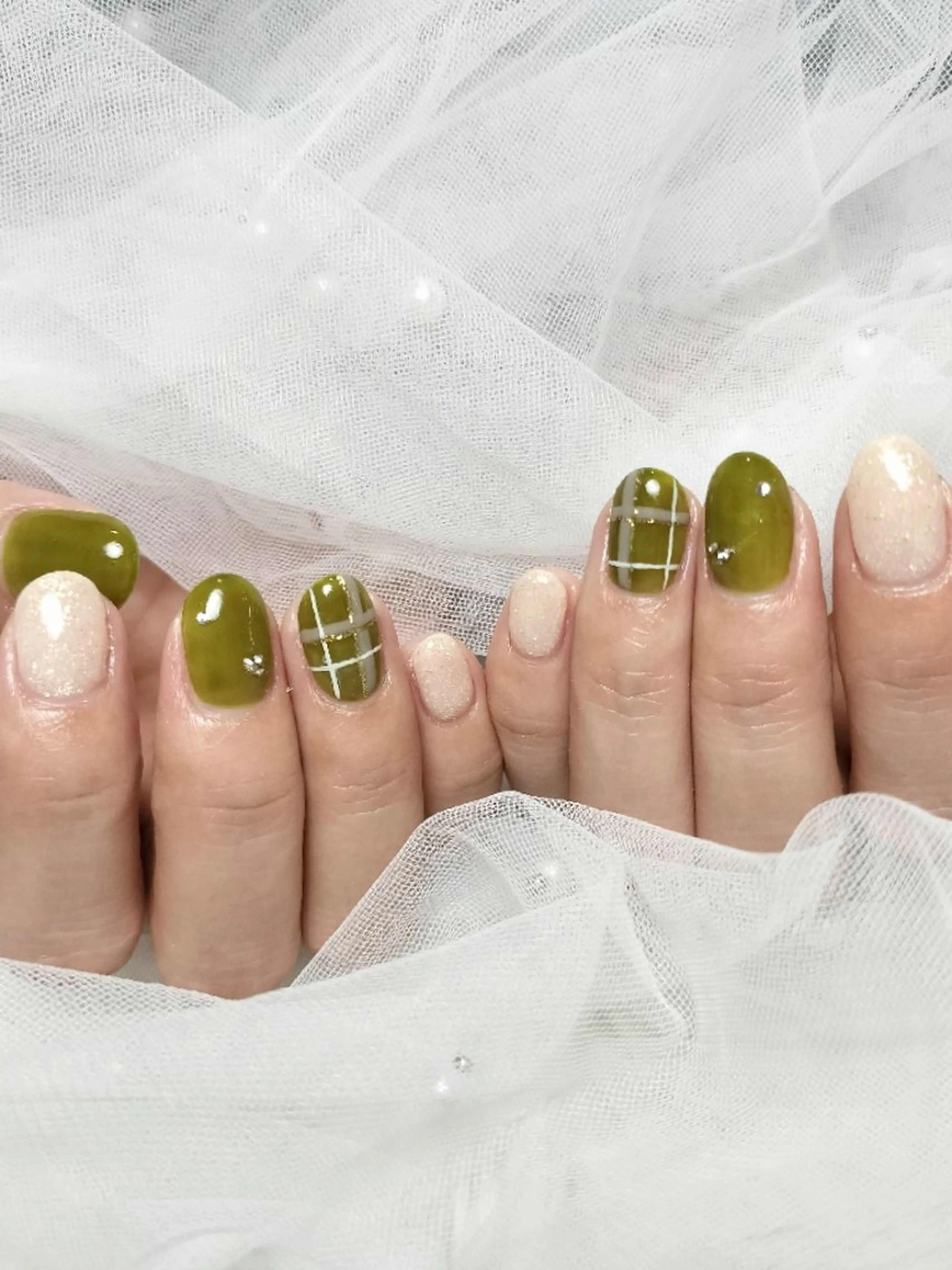 ネイル グリーン ハンドネイル MAKI🎀Nail 堺筋本町/心斎橋のネイルデザイン