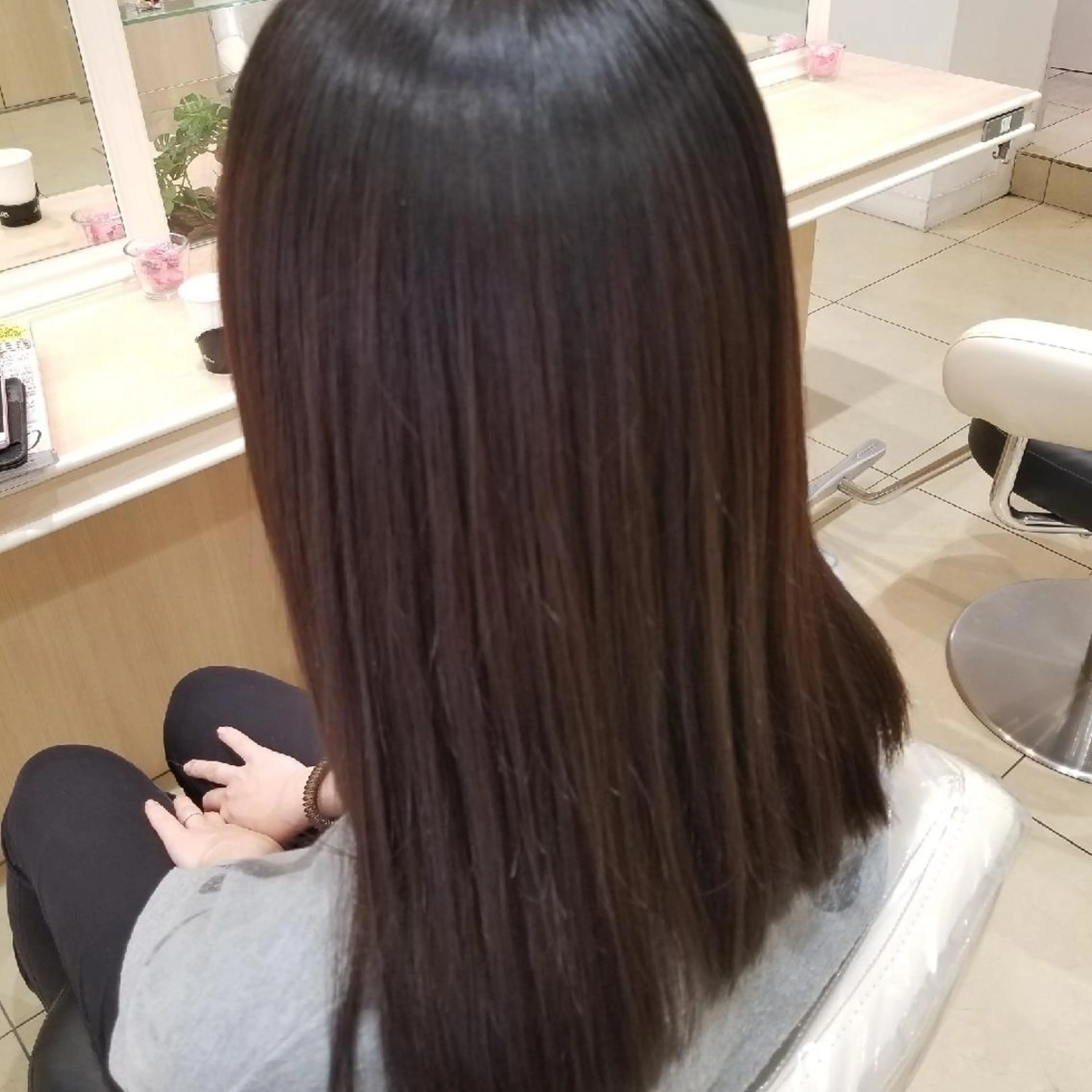 ロング パーマ 山内 佐江子のヘアスタイル