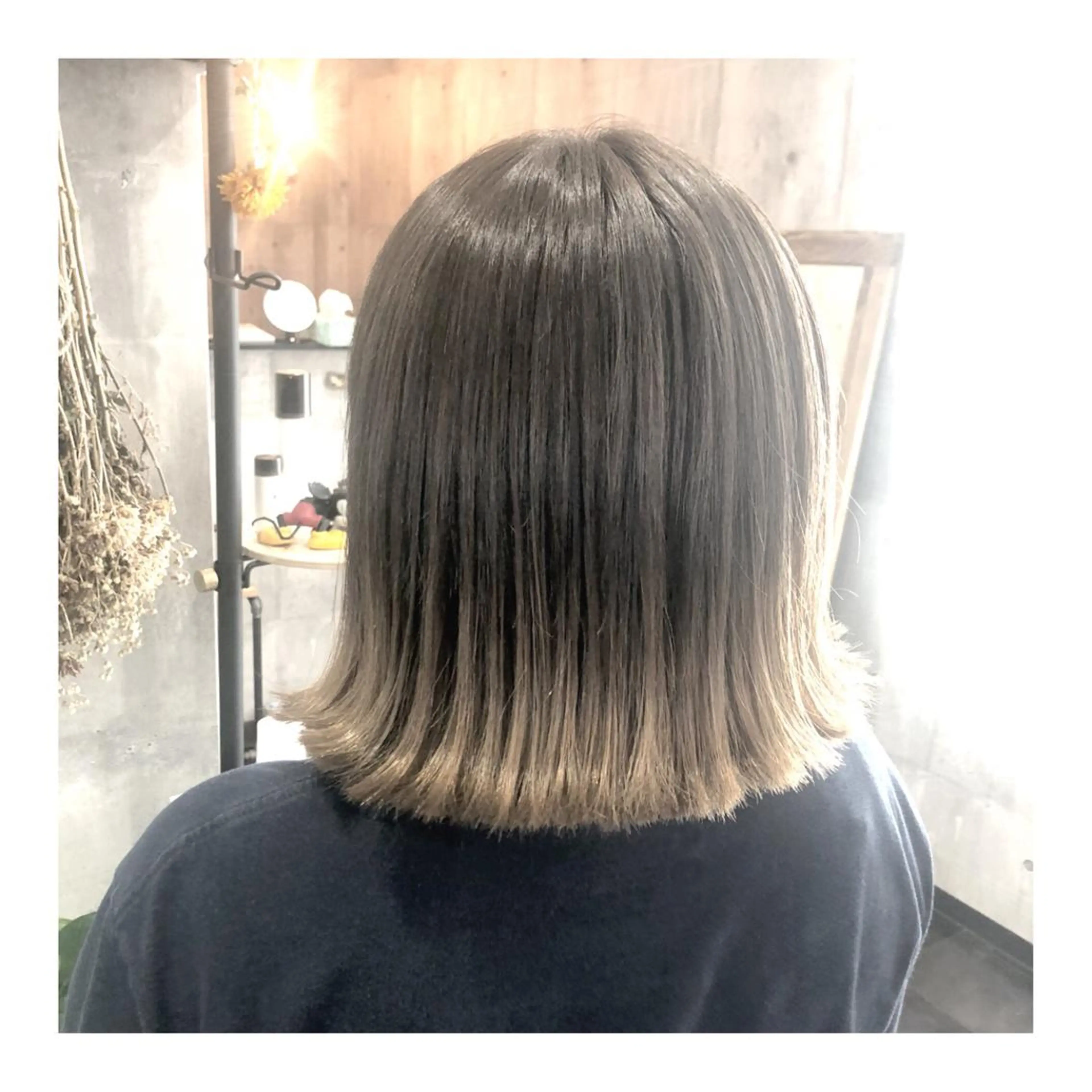 ミディアム カラー グラデーションカラー グレージュ SOY-KUFU高田馬場所属・レイヤー♡艶髪♡ 韓国風♡加藤あゆみのヘアスタイル