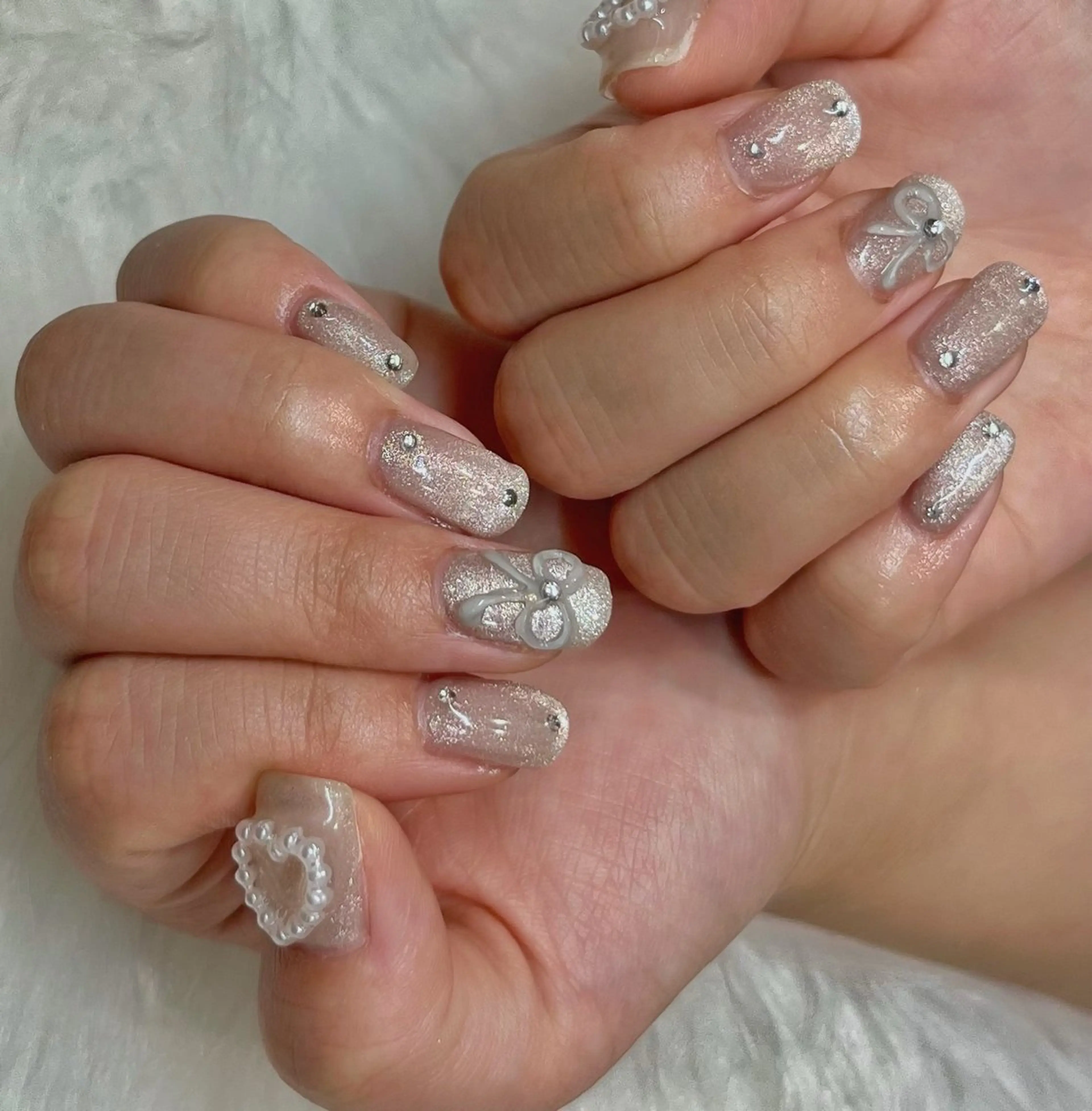 ミディアム NAIL SALON FLOR所属・キラキラネイル/ 韓国ネイルMAKIのネイルデザイン