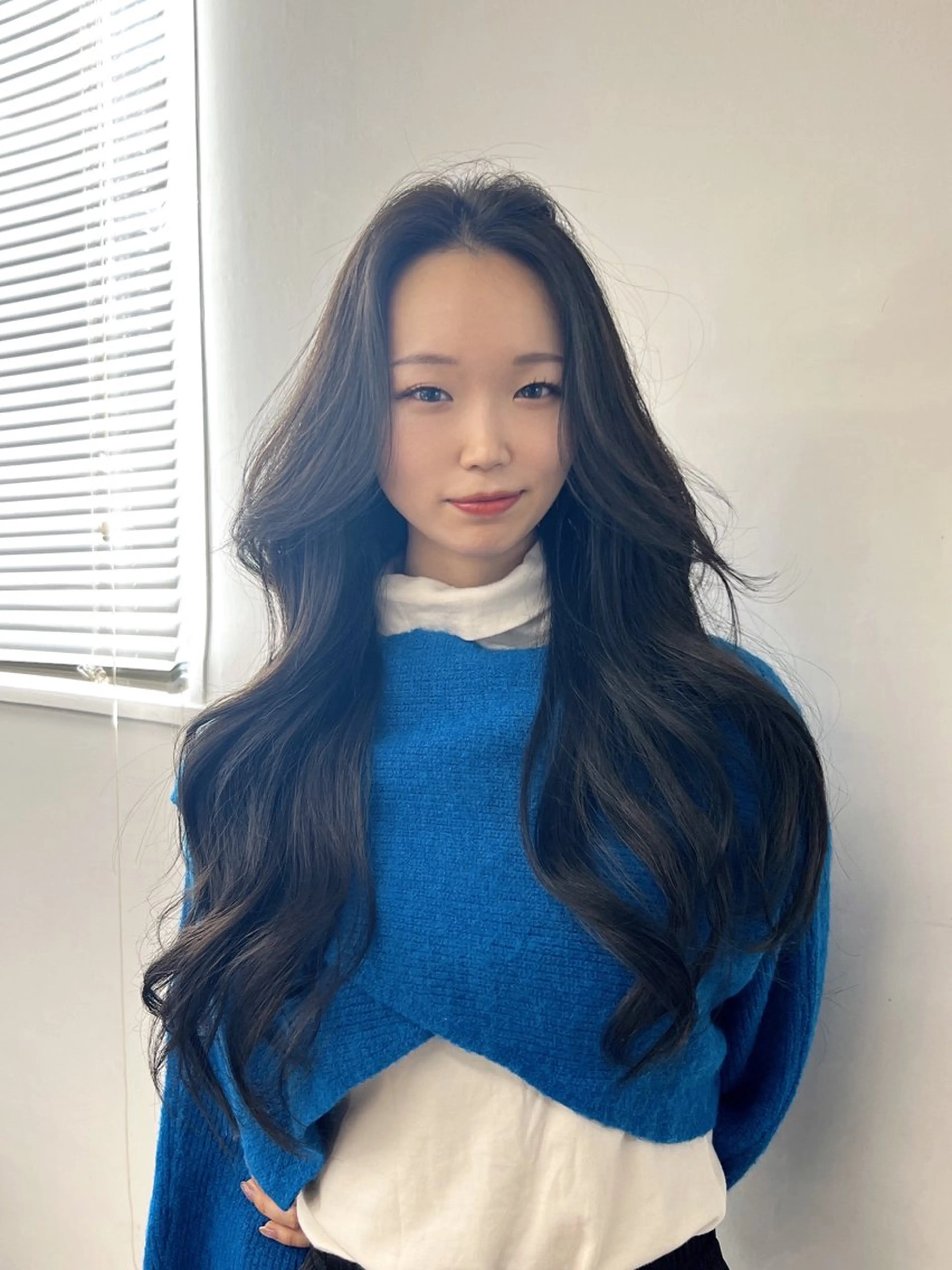 ロング カラー 韓国風ヘア 似合わせカット 小顔カット カット ヘアカラー トリートメント 武田涼レイヤーカット 髪質改善×縮毛矯正のヘアスタイル