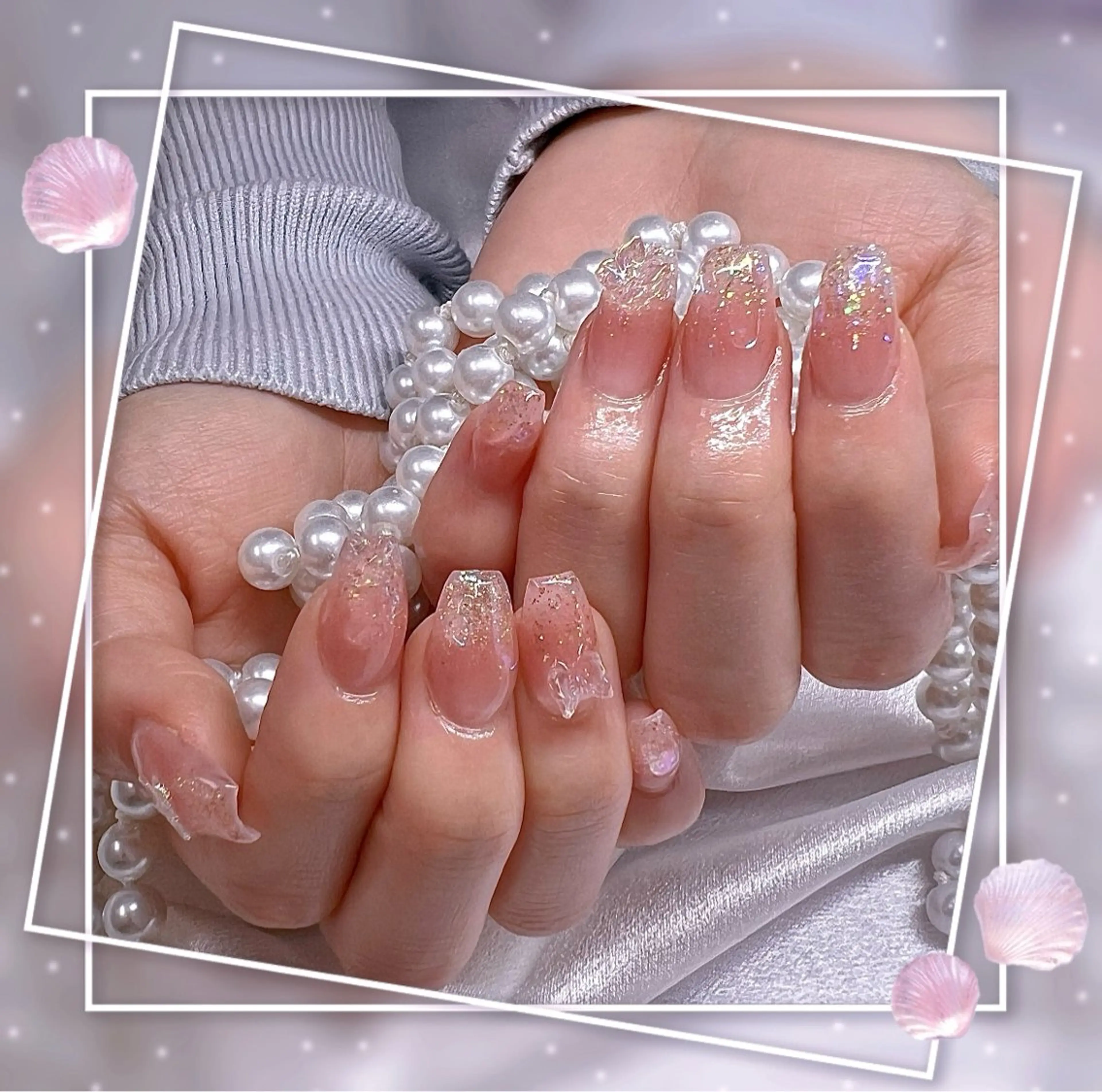 ネイル グラデーション キラキラネイル 韓国ネイル マグネットネイル ピンク ハンドネイル Chill Nailsalonのネイルデザイン