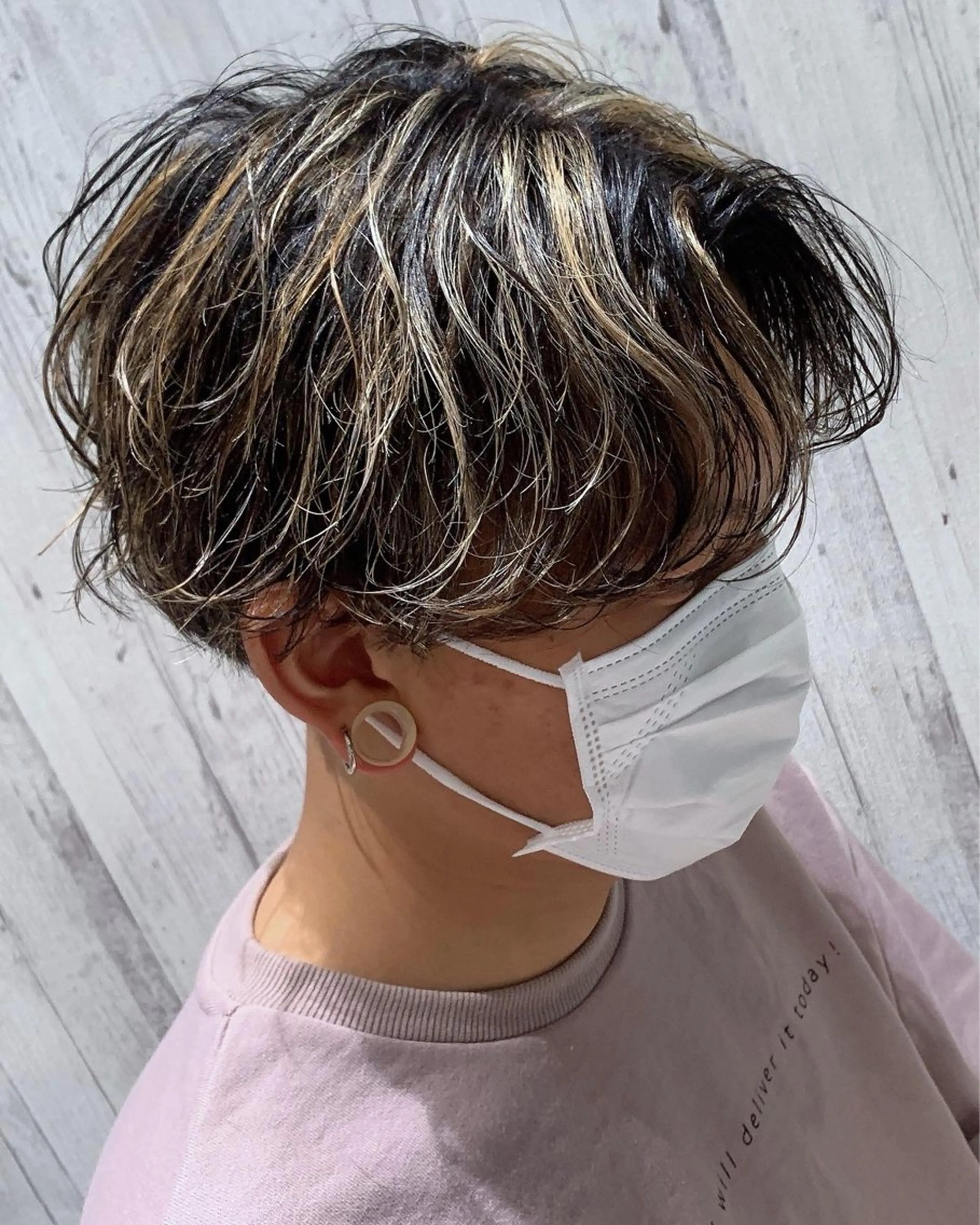 カラー メンズ 假屋 航のヘアスタイル