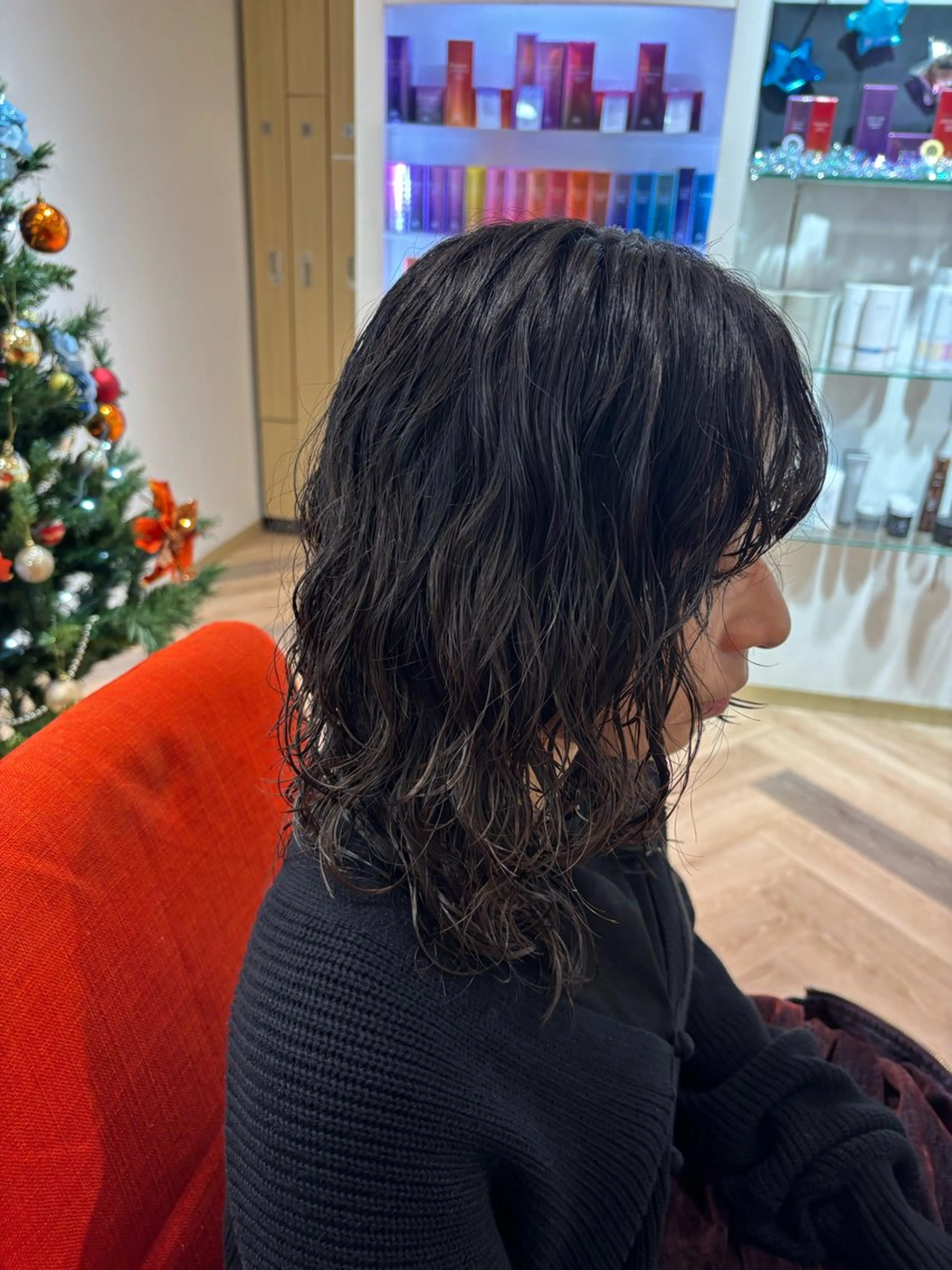 ミディアム パーマ ミディアムパーマ ウルフカット カット パーマ ゆい/パーマ/レイヤ ー/似合わせカラーのヘアスタイル