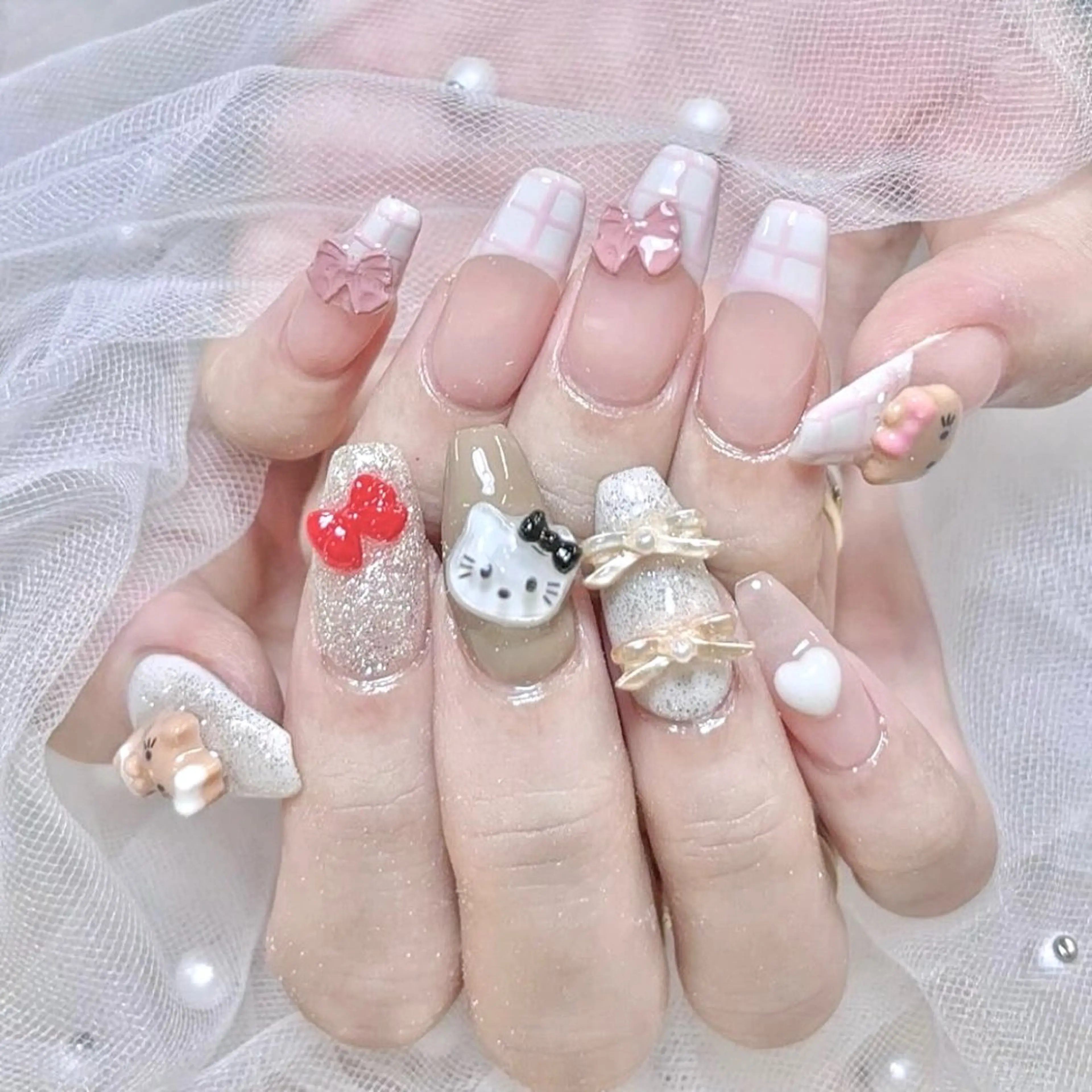 ネイル ハンドネイル 💗キラネイル💗 モチ最高のネイルデザイン