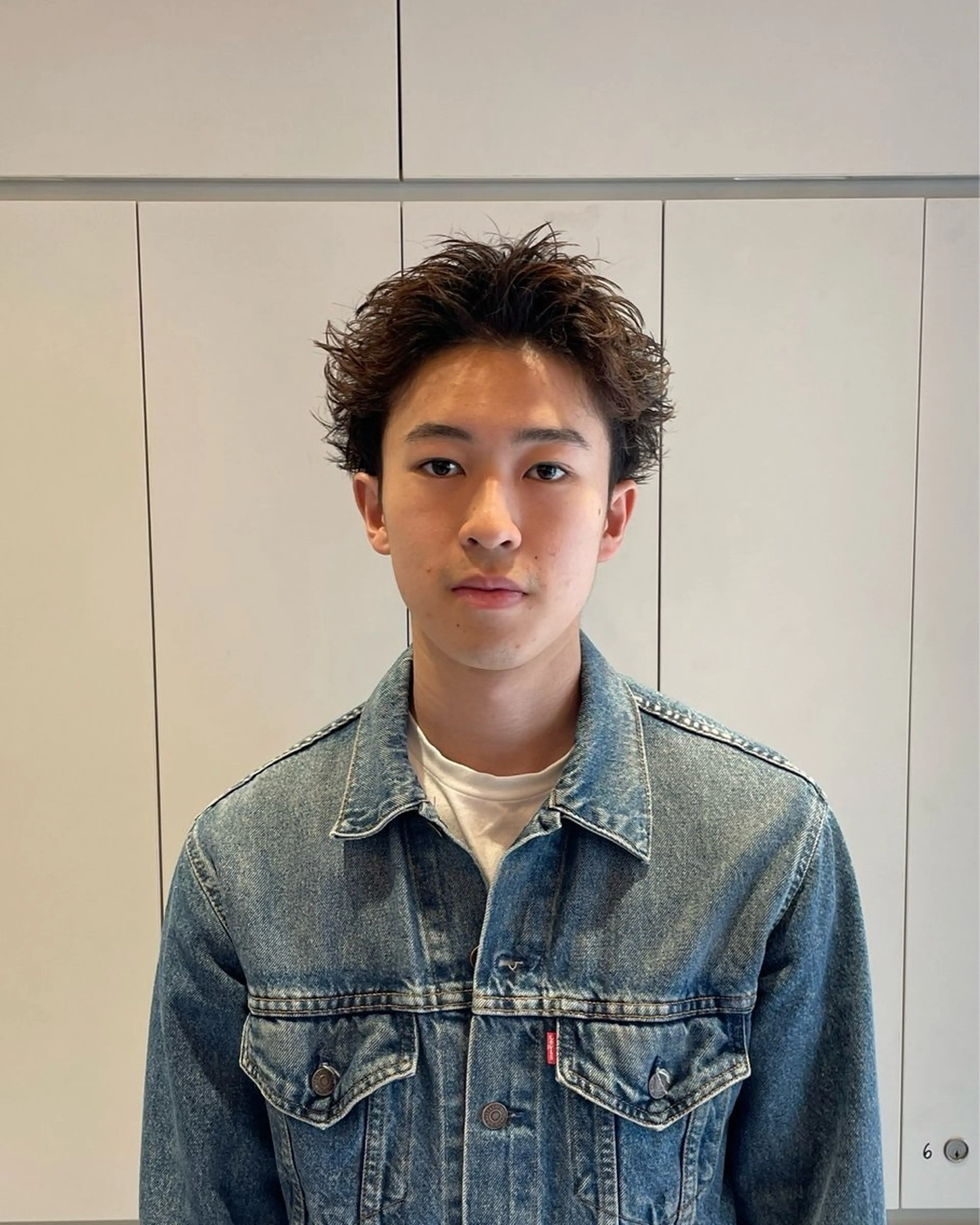 パーマ メンズ 豊崎 佑輔のヘアスタイル