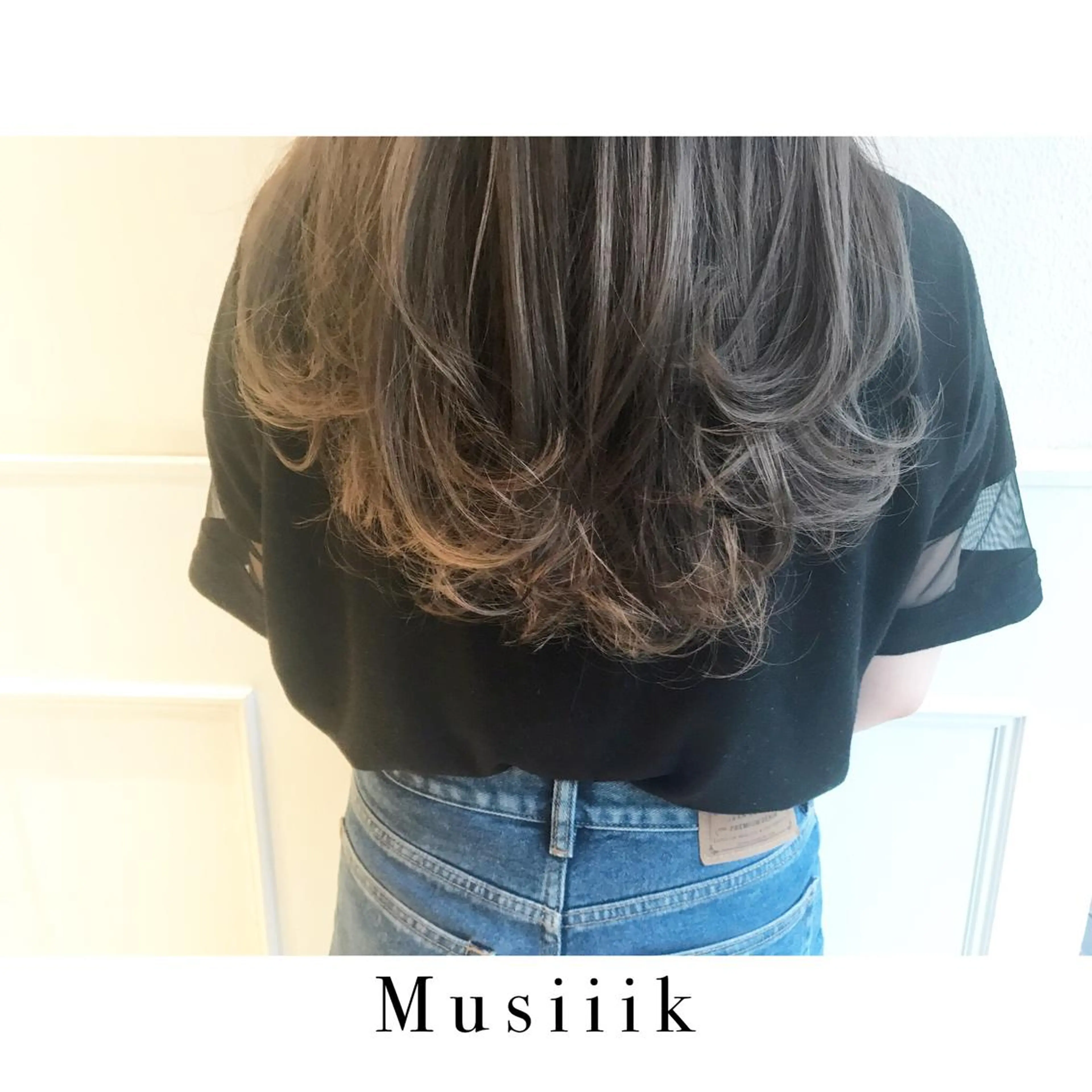 ロング カラー アッシュ グラデーションカラー シルバー シルバーアッシュ 外国人風カラー Musiiik hairのヘアスタイル