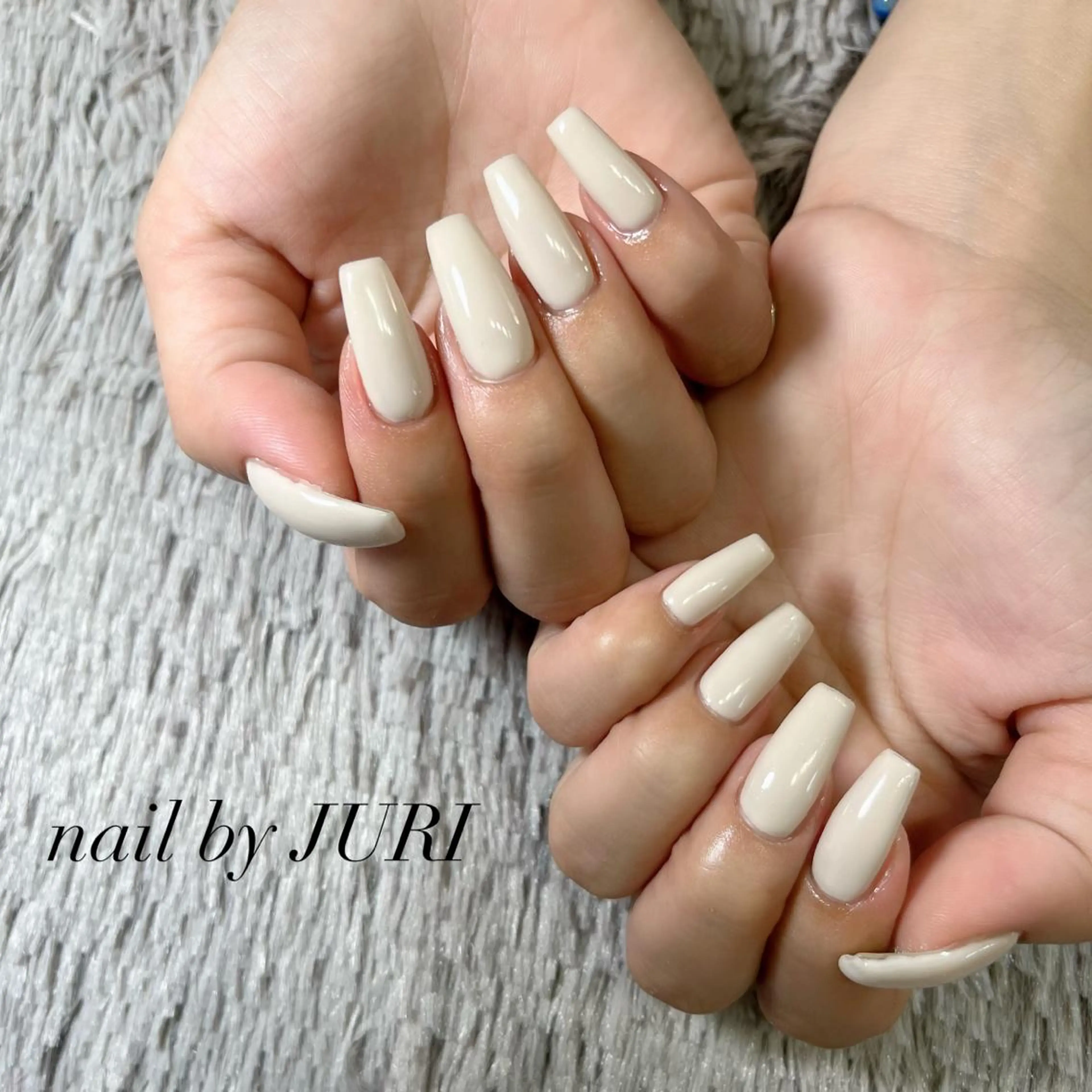 ネイル フットネイル フレンチネイル ジェルネイル ラメ(グリッター) ラメグラデーション NEO Beauty Salon所属・𝐍𝐄𝐎 𝐉𝐔𝐑𝐈のネイルデザイン