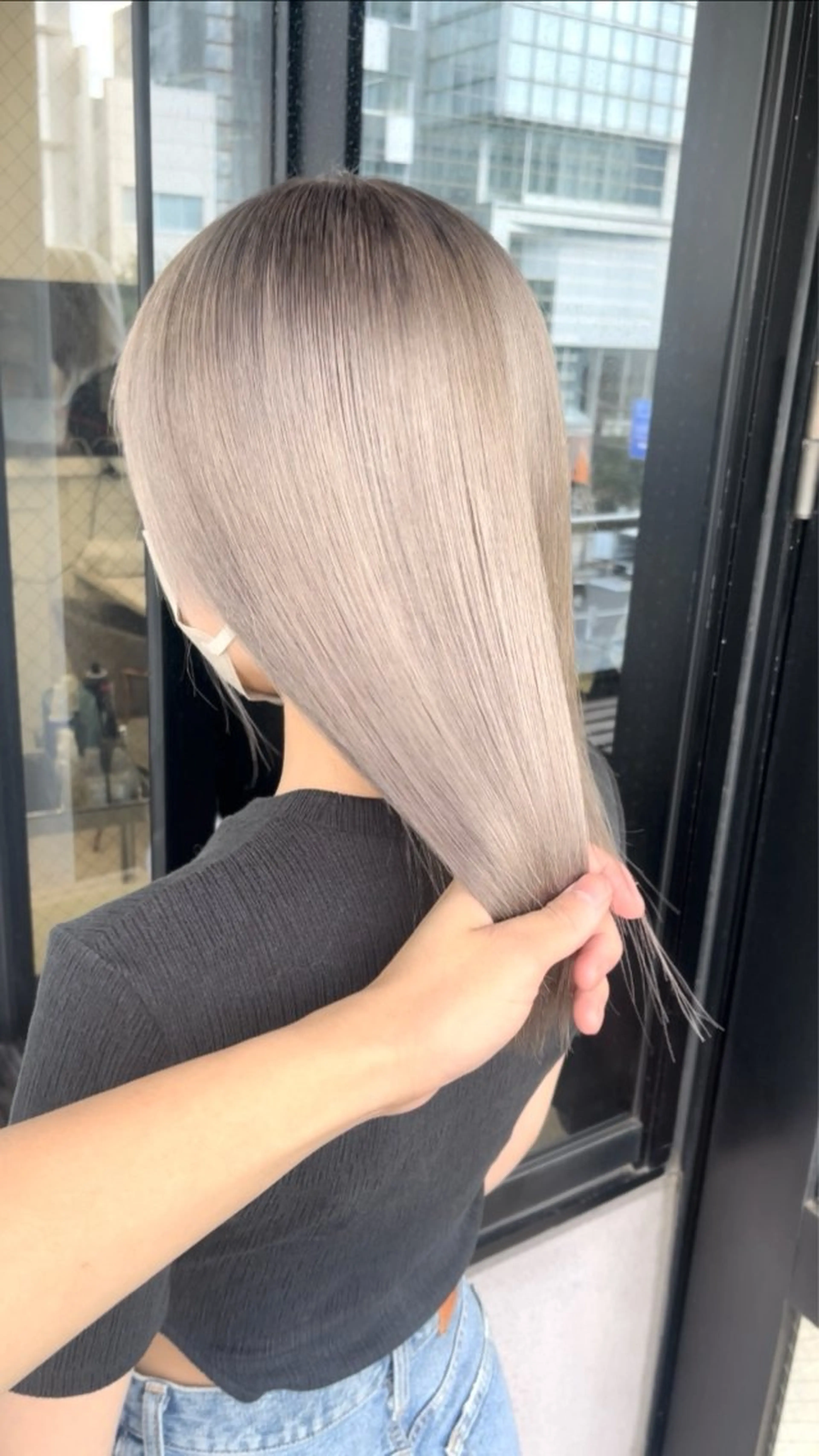 ロング カラー ヘアカラー トリートメント 高島大登/顔周り /ミルクティーのヘアスタイル