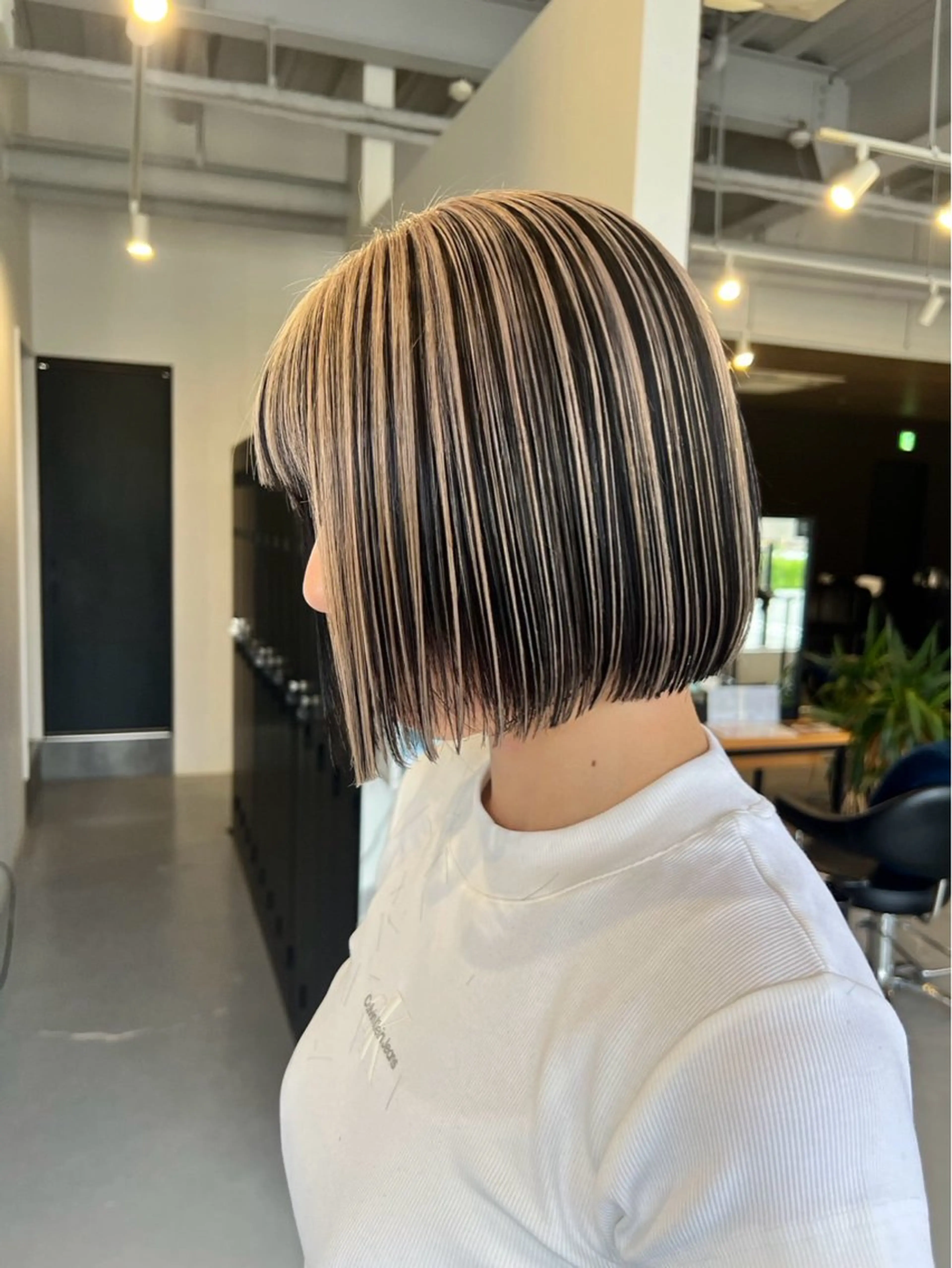 ショート ヘアカラー 橘 心実のヘアスタイル