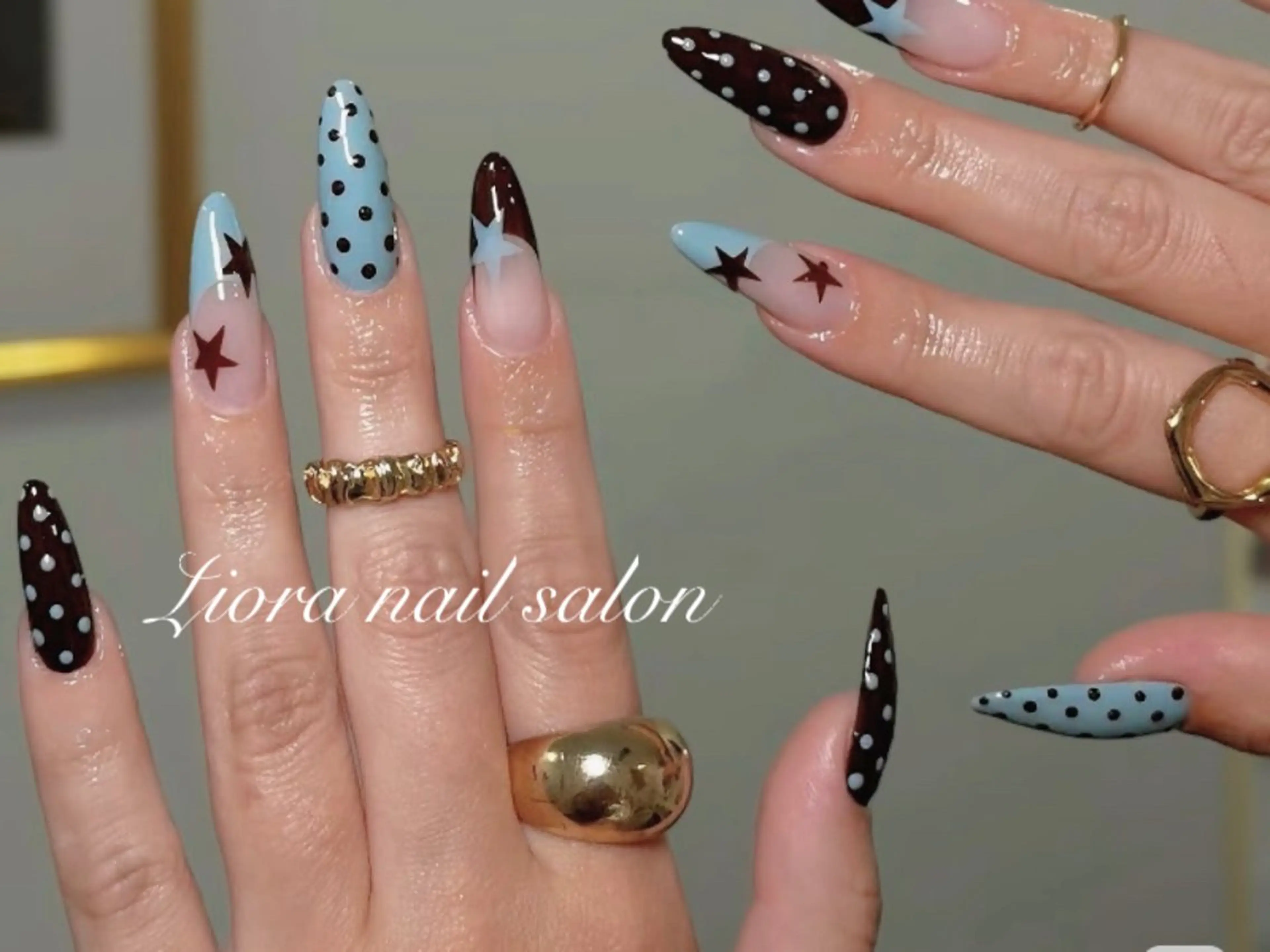 ネイル フレンチネイル ジェルネイル ガーリー グラデーション キラキラネイル ハンドネイル Liora ネイルサロン所属・Liora nail salonのネイルデザイン