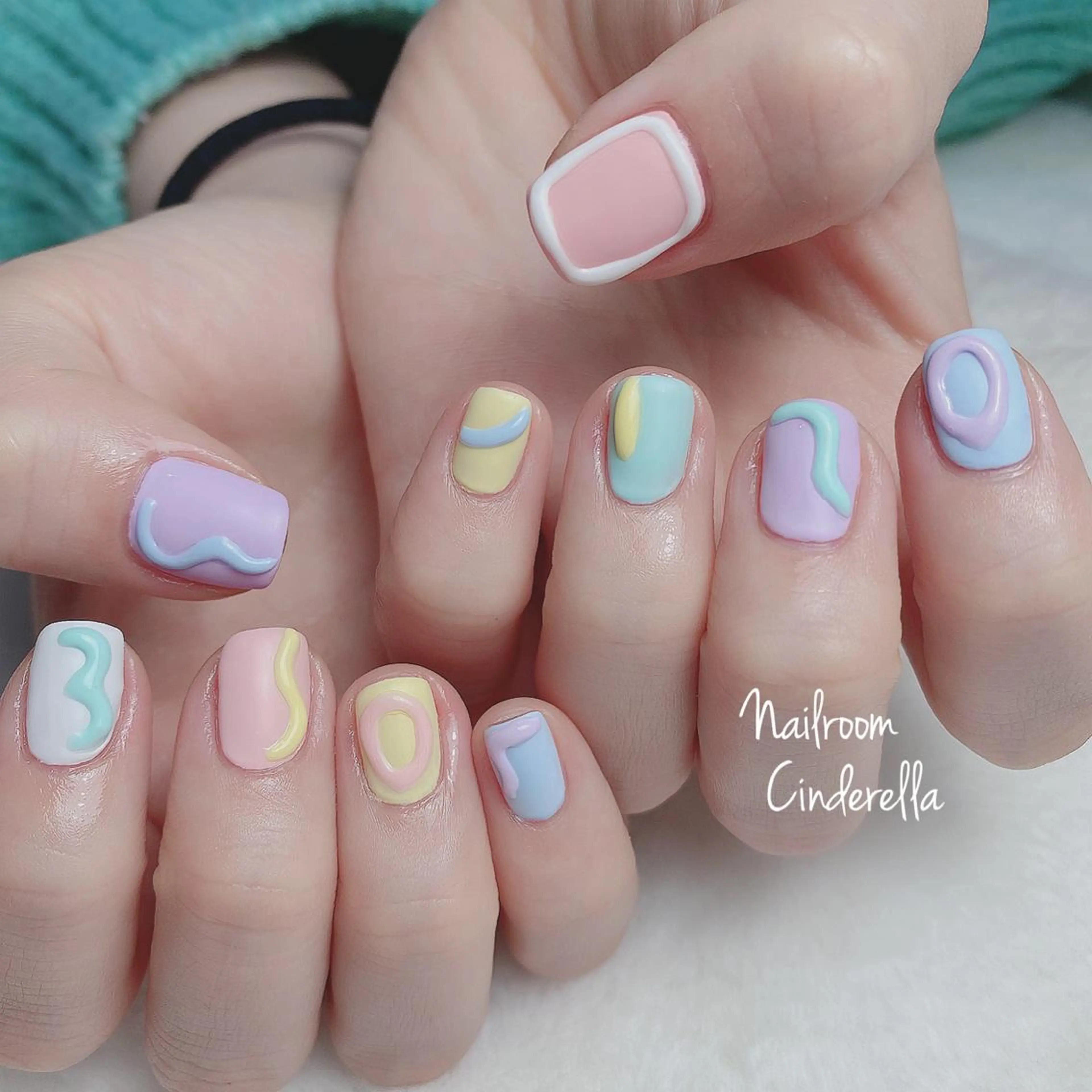ネイル パステルネイル ぷっくりネイル Nailroom. Cinderellaのネイルデザイン