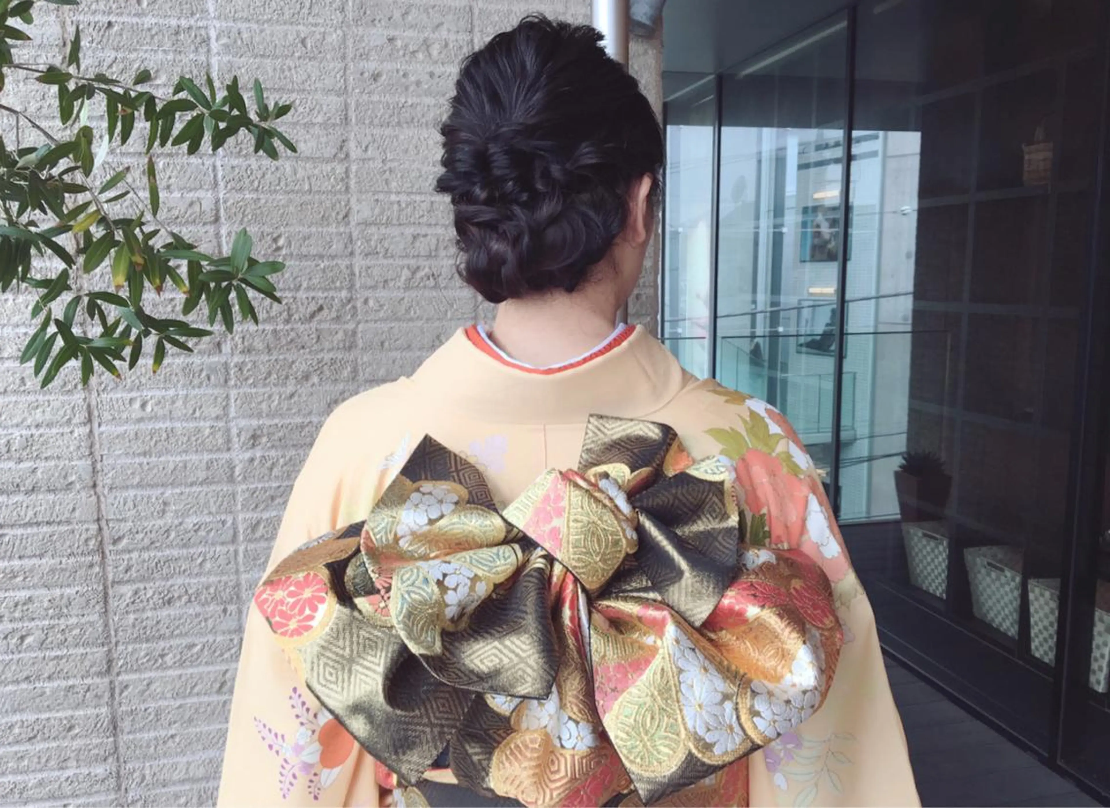 ヘアアレンジ ぱつっとボブ/ 小野あかねのヘアスタイル