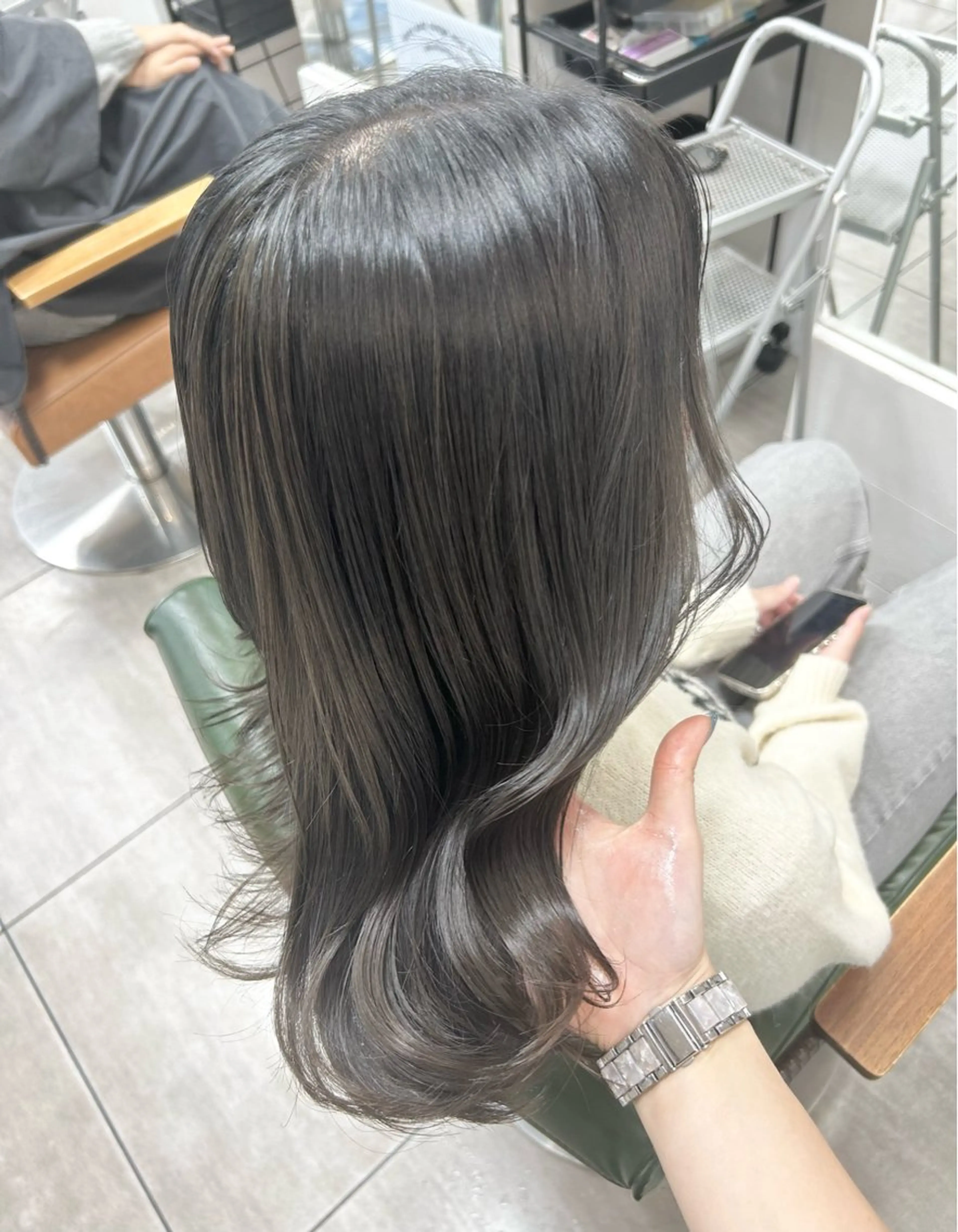 ミディアム カット ヘアカラー トリートメント 🫧艶髪カラー🫧 森本くるみのヘアスタイル