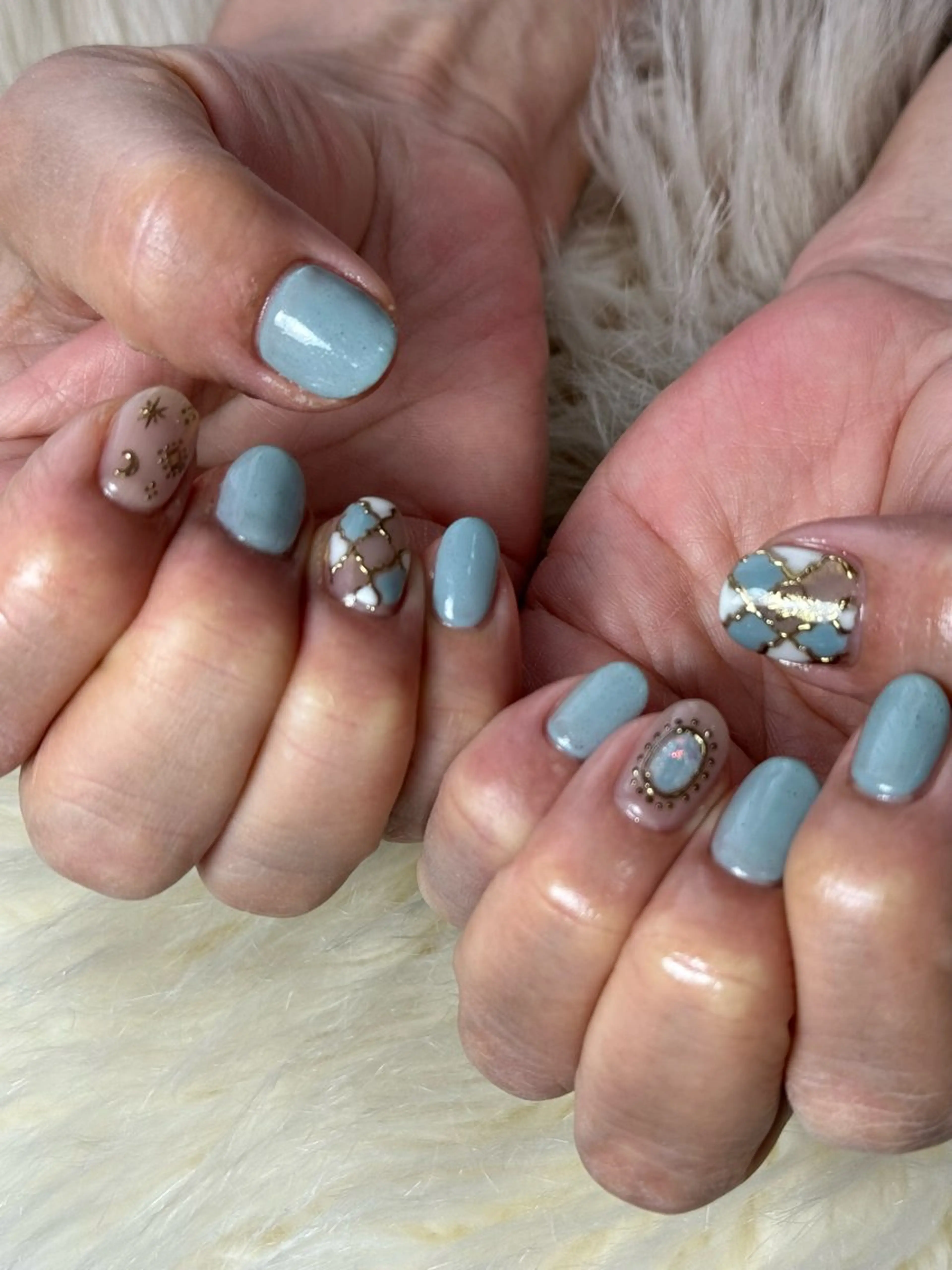 ネイル ブルー ジェルネイル 持ち込み パラジェル 夏ネイル ハンドネイル flowers nailのネイルデザイン