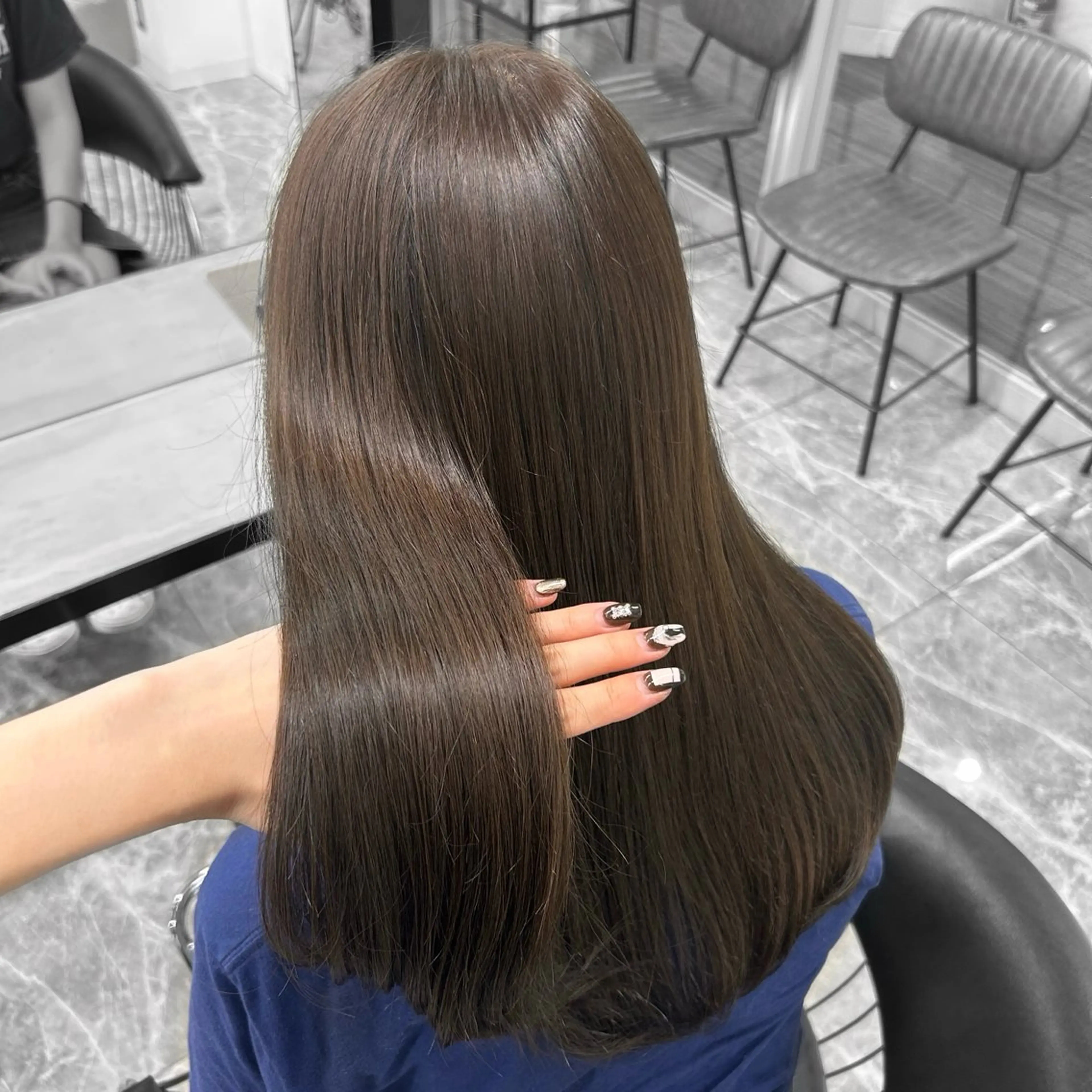 カラー ヘアカラー トリートメント 𝘠𝘶𝘪 / 透明感カラーのヘアスタイル