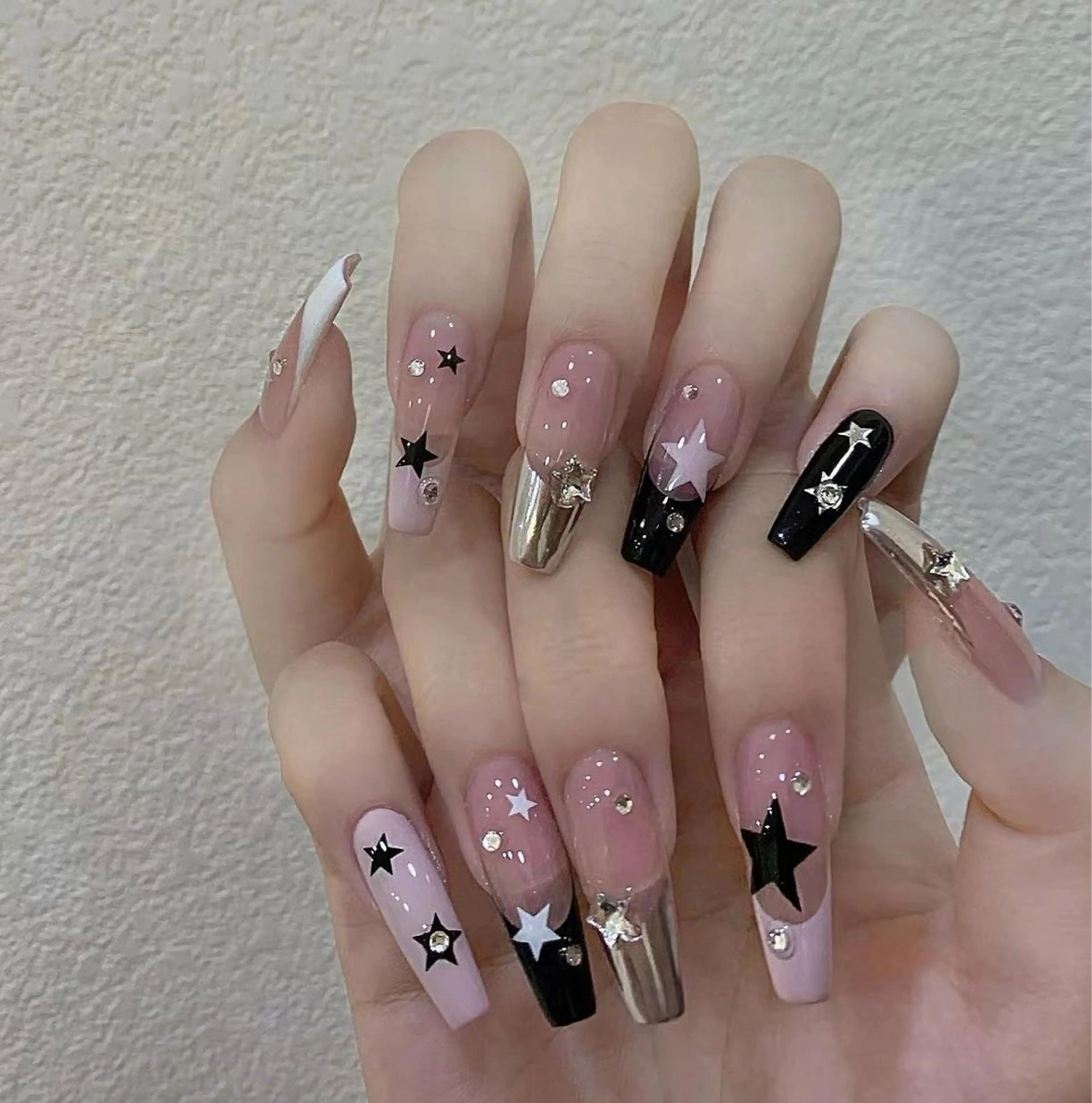 ネイル 長さ出し フレンチネイル グラデーション 卒業式 マグネットネイル ハンドネイル MIHANA NAILのネイルデザイン