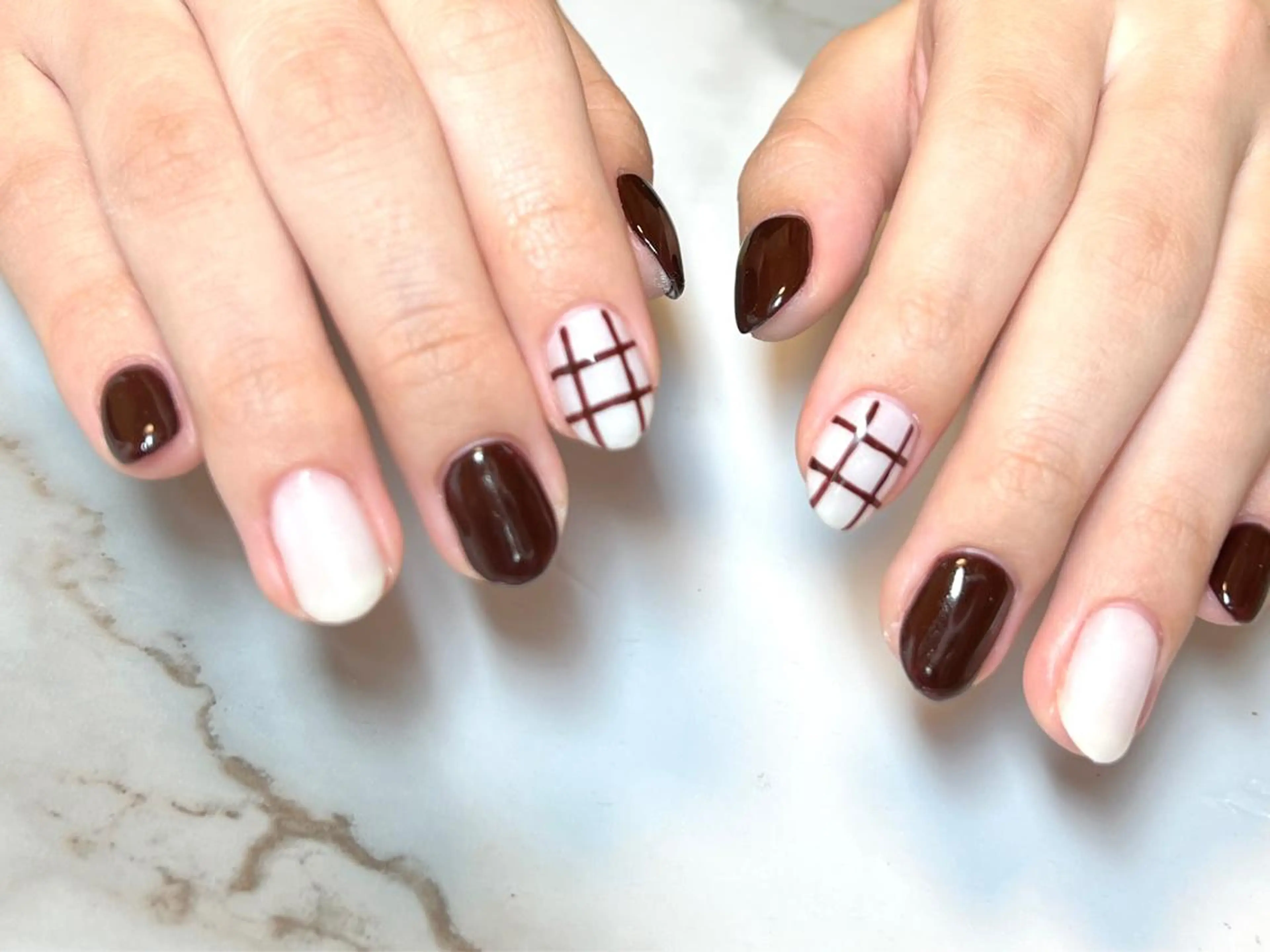 ミディアム ネイリスト シンのネイルデザイン