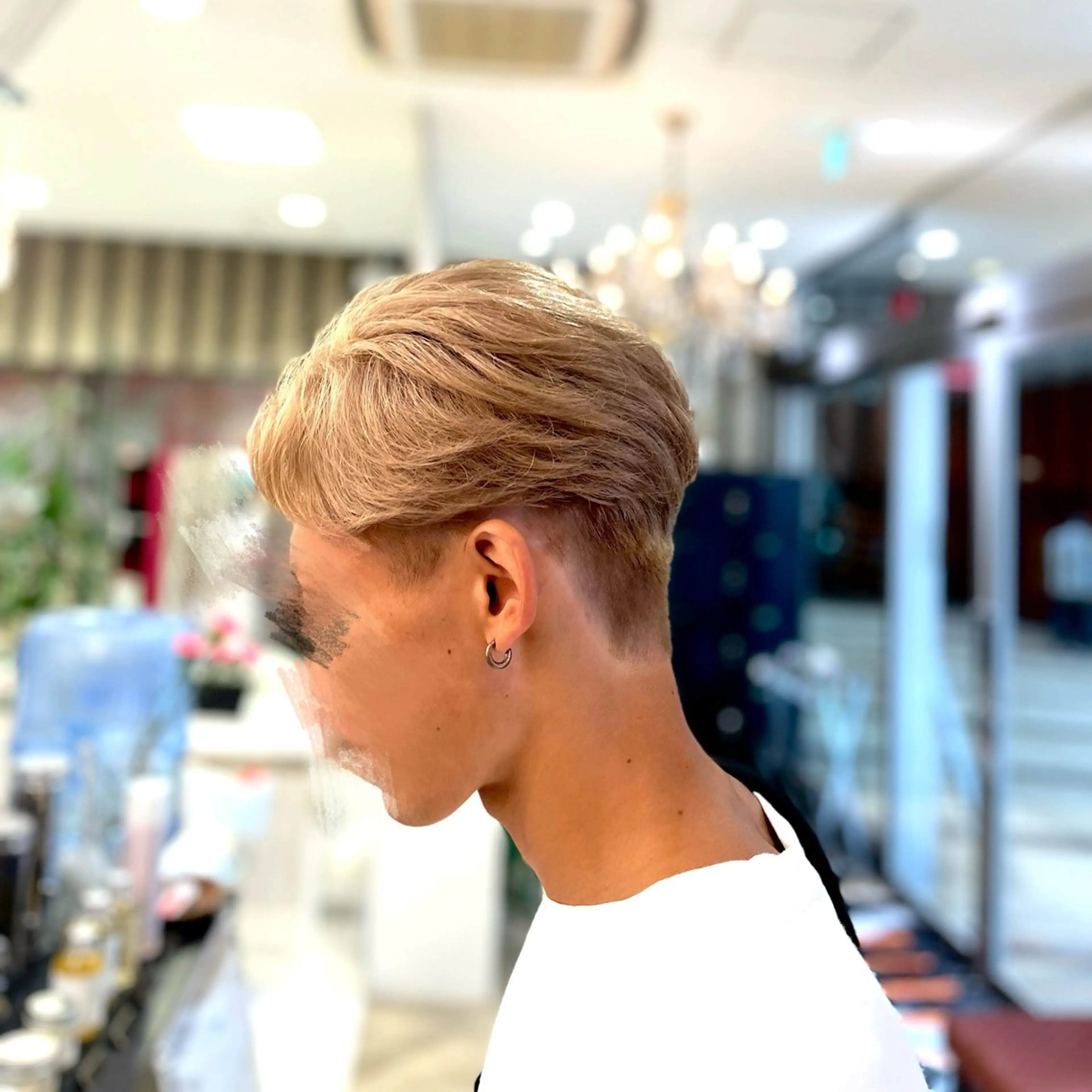 カラー レイヤー/ショート 遠藤光輝のヘアスタイル