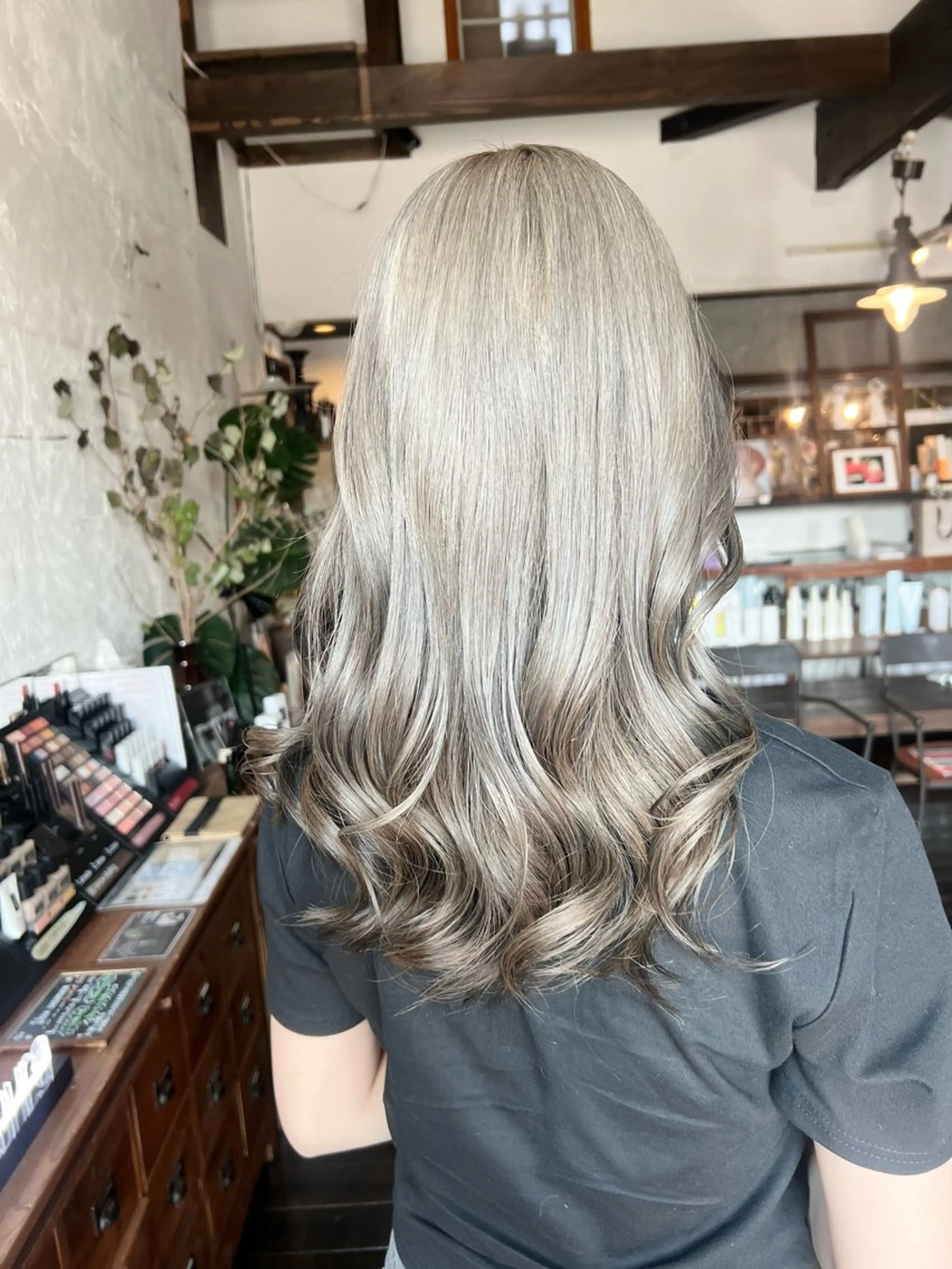 ロング カラー カット ヘアカラー 🩵小野 えりか🩷のヘアスタイル