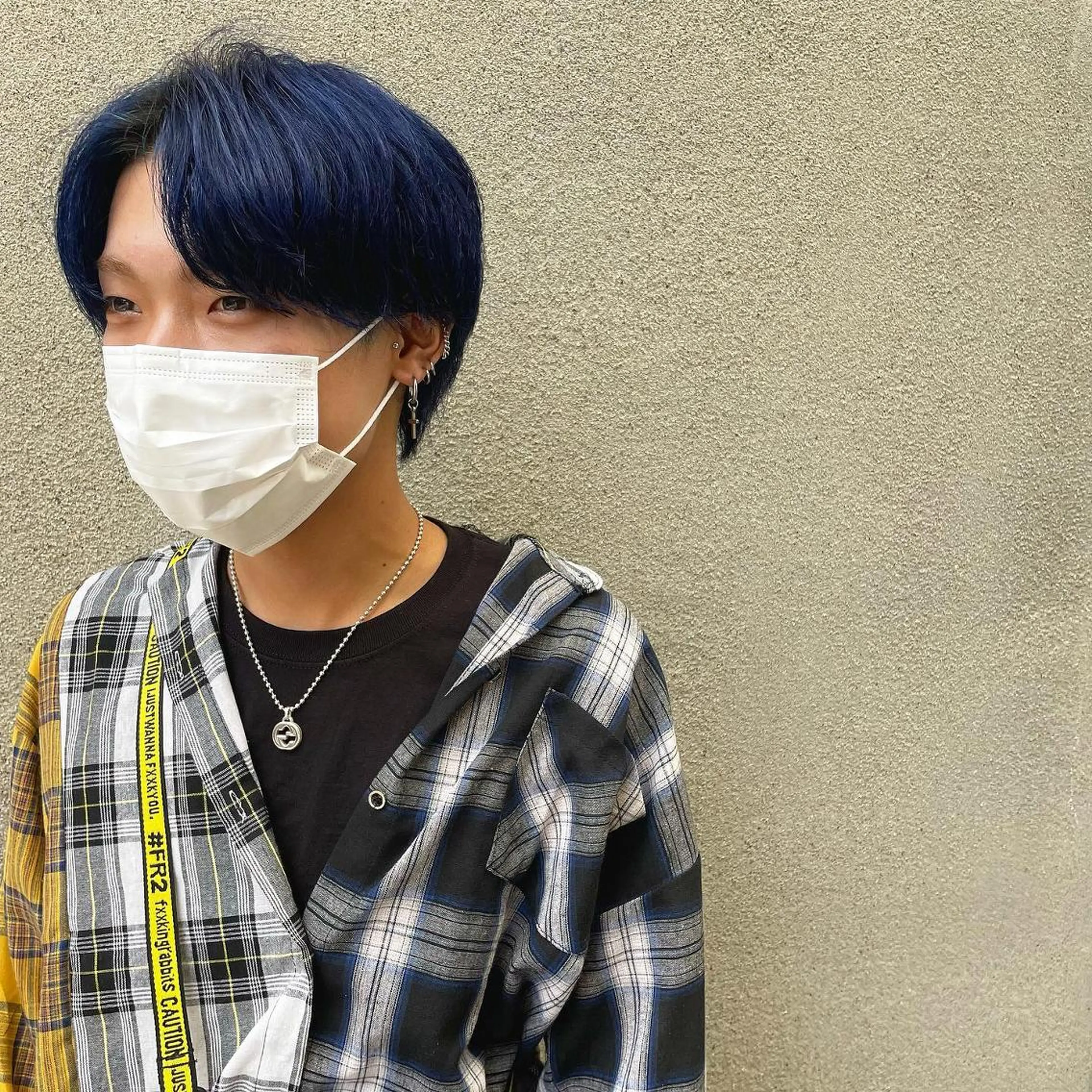 カラー パーマ ヘアアレンジ メンズ キッズ ネイル マツエク・マツパ センターパート メンズ韓国風 ブルーカラー ネイビーカラー 韓国風マツエク Saffyハリウッド トリートメント◎のヘアスタイル