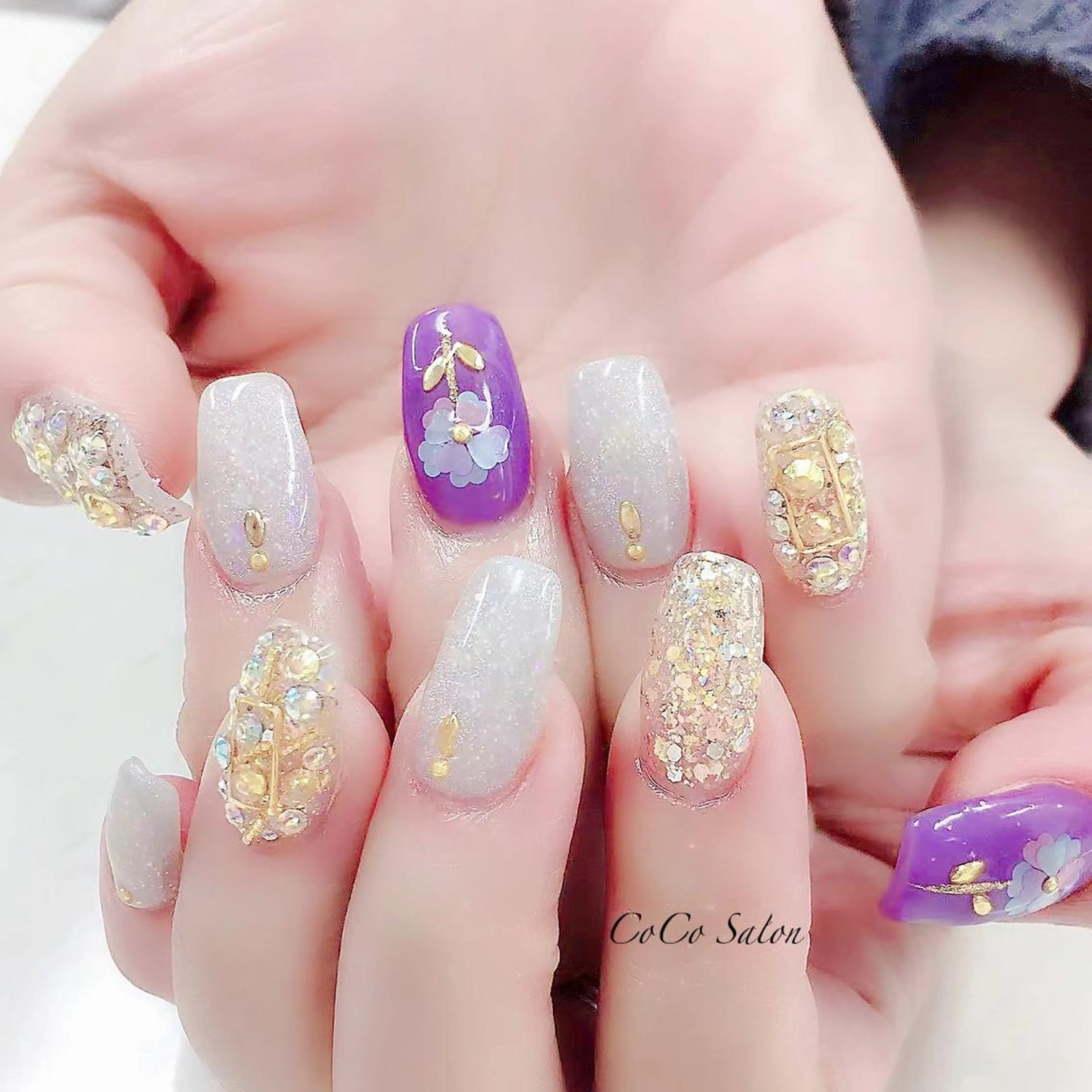 ネイル 長さ出し フラワーネイル ジェルネイル ホログラムネイル キラキラネイル ハンドネイル CoCoSalon ネイル/まつ毛予約のネイルデザイン