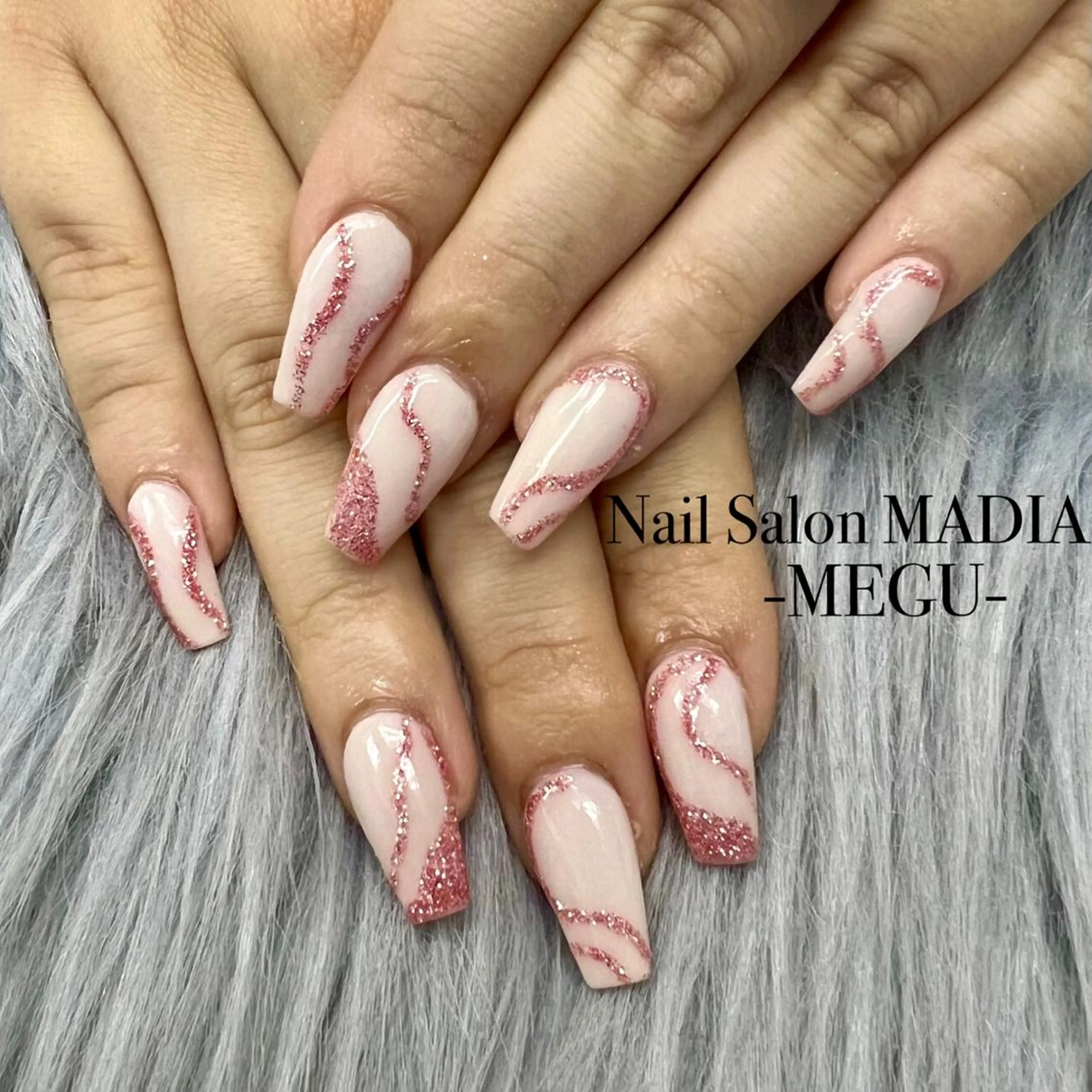 ネイル MADIA藤沢所属・MADIA MEGUのネイルデザイン