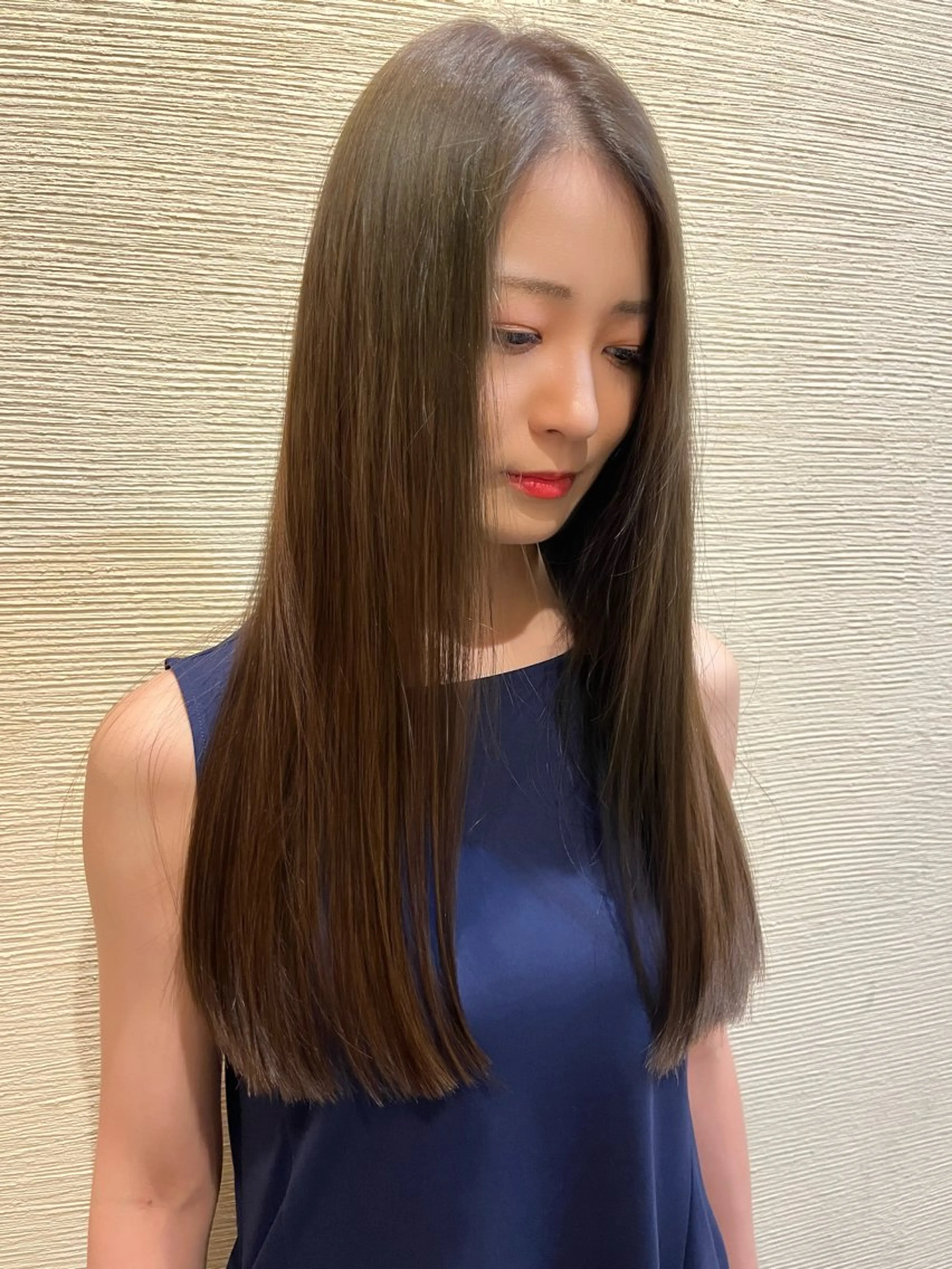 ロング カラー ベージュカラー オリーブベージュ パーマ/艶カラー /伊藤愛麻のヘアスタイル