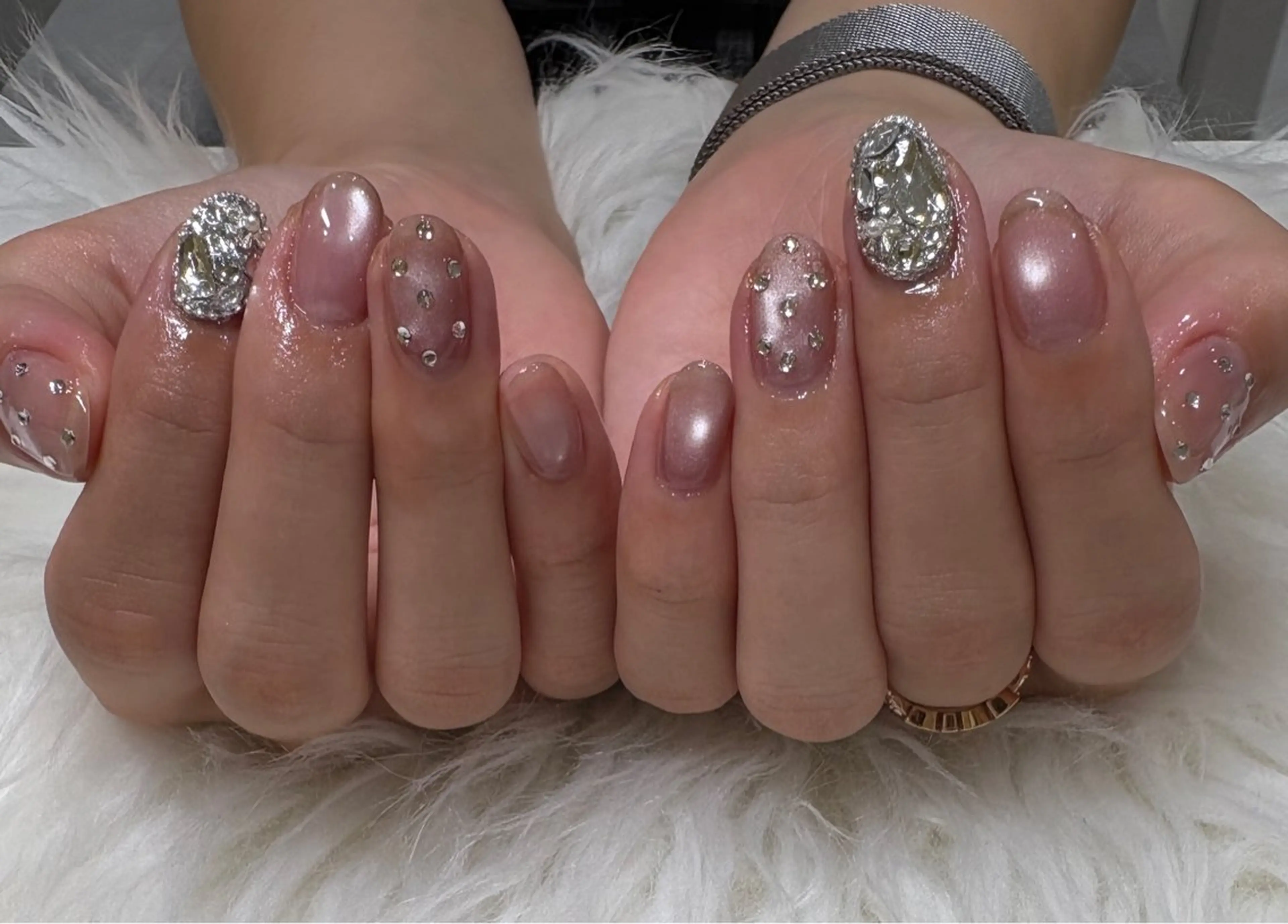 ネイル GO TODAY シェアサロン 渋谷Orla店所属・シオリ ⪩⪨のネイルデザイン