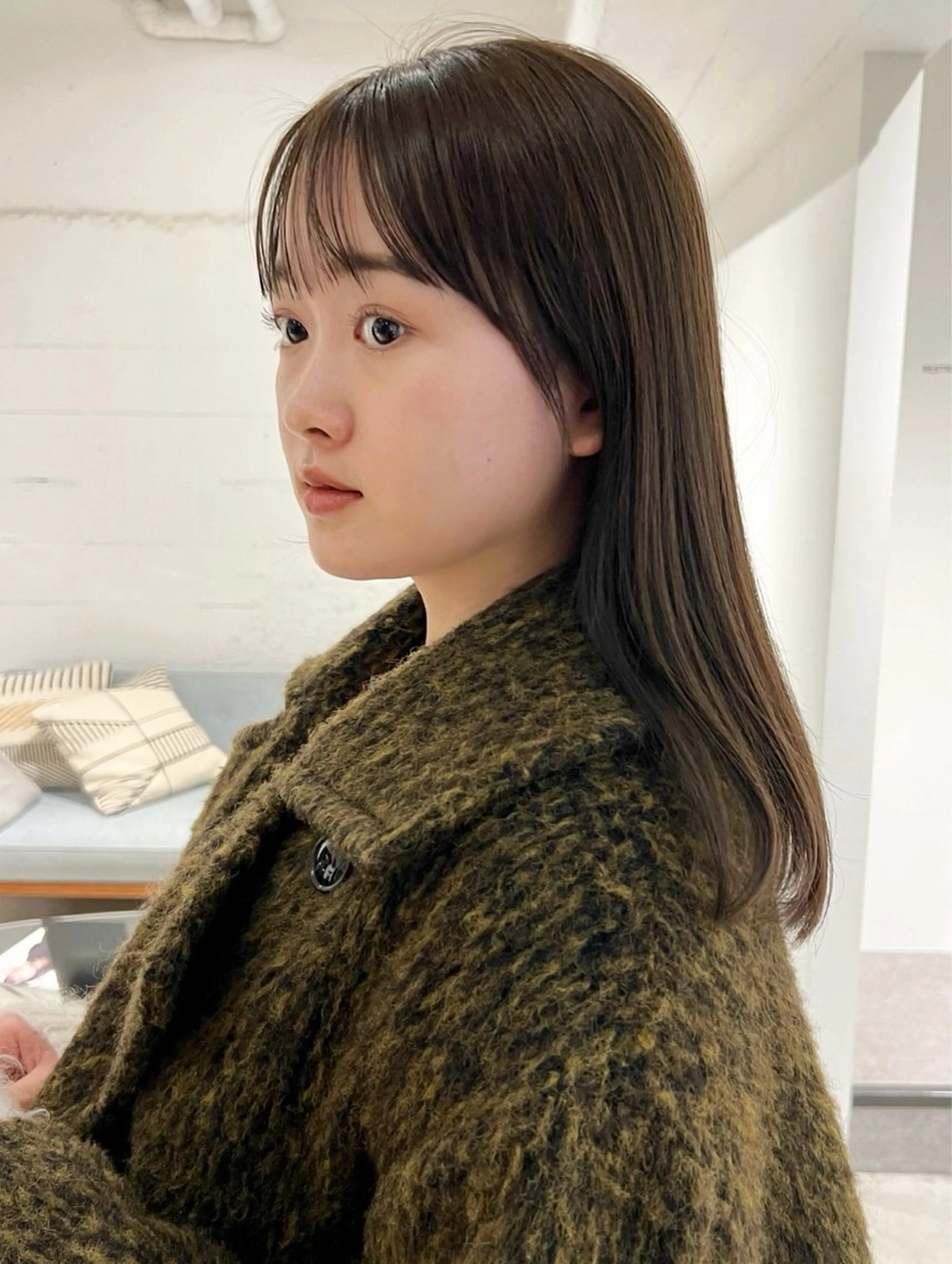 セミロング カラー ヘアカラー トリートメント 峯田 優花のヘアスタイル