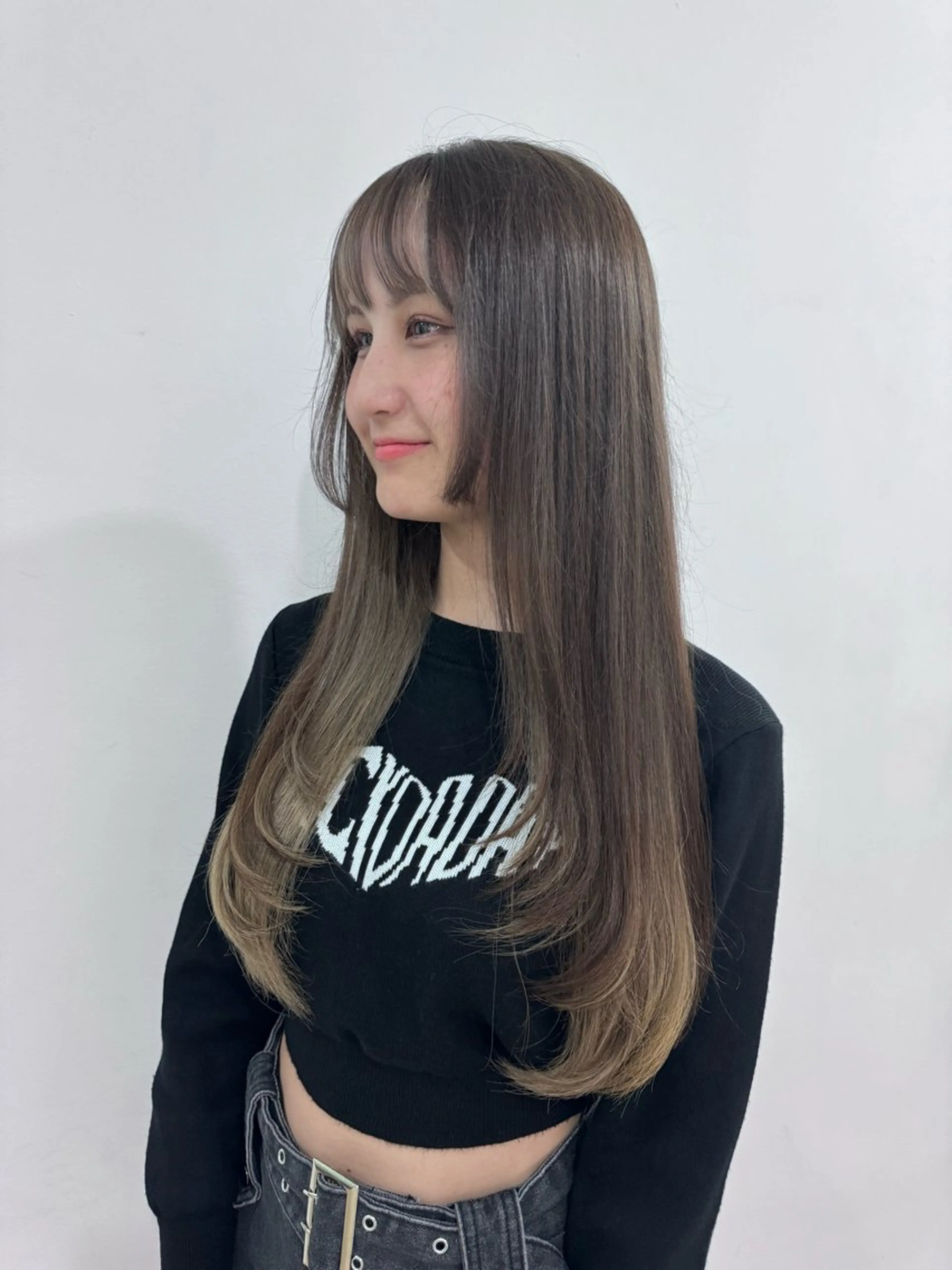 ロング カラー mari_ xenaのヘアスタイル