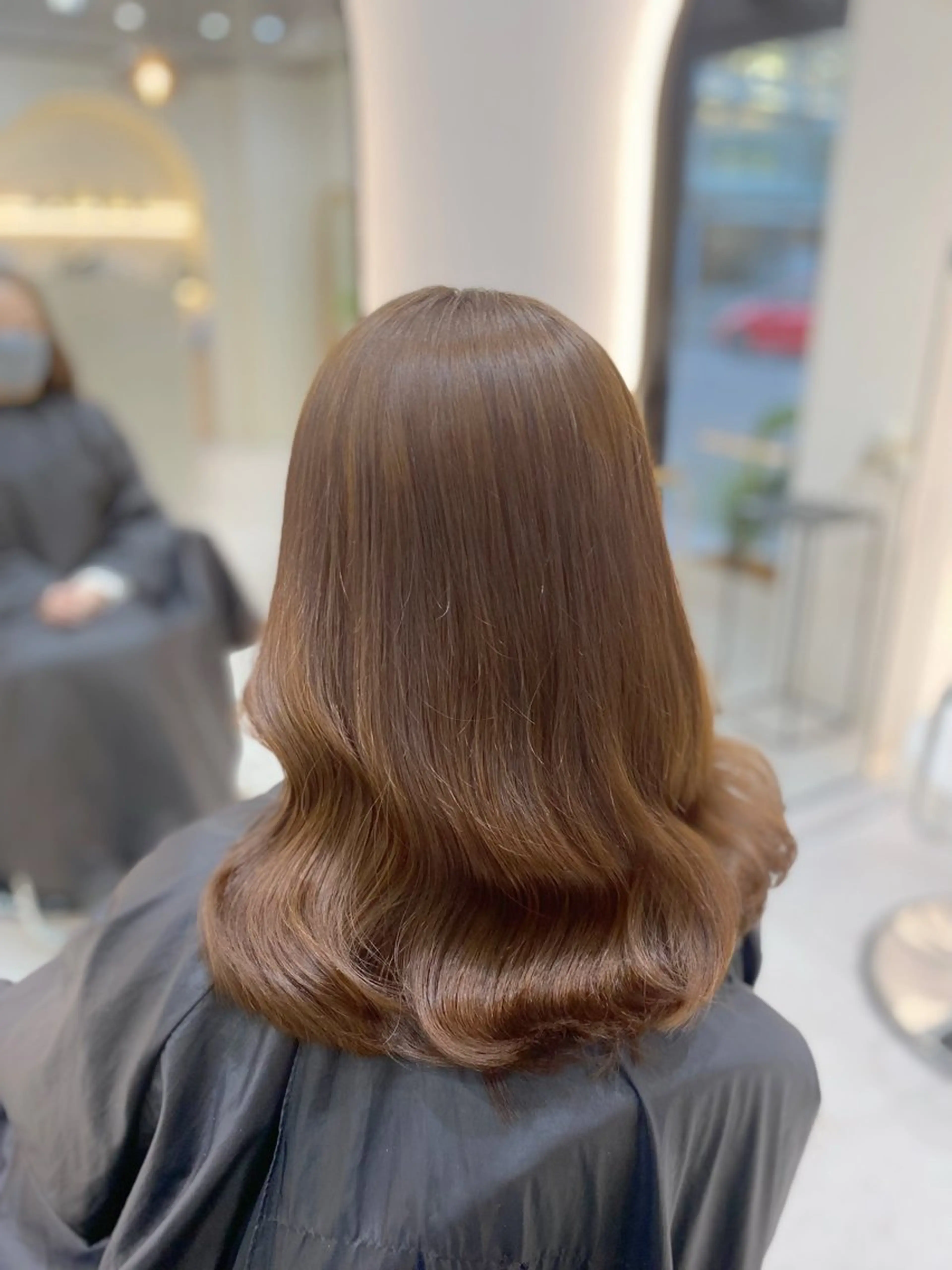 ミディアム カラー ケアカラー カット ヘアカラー トリートメント 艶髪・透明感カラー・ 韓国ヘア・Yuriのヘアスタイル