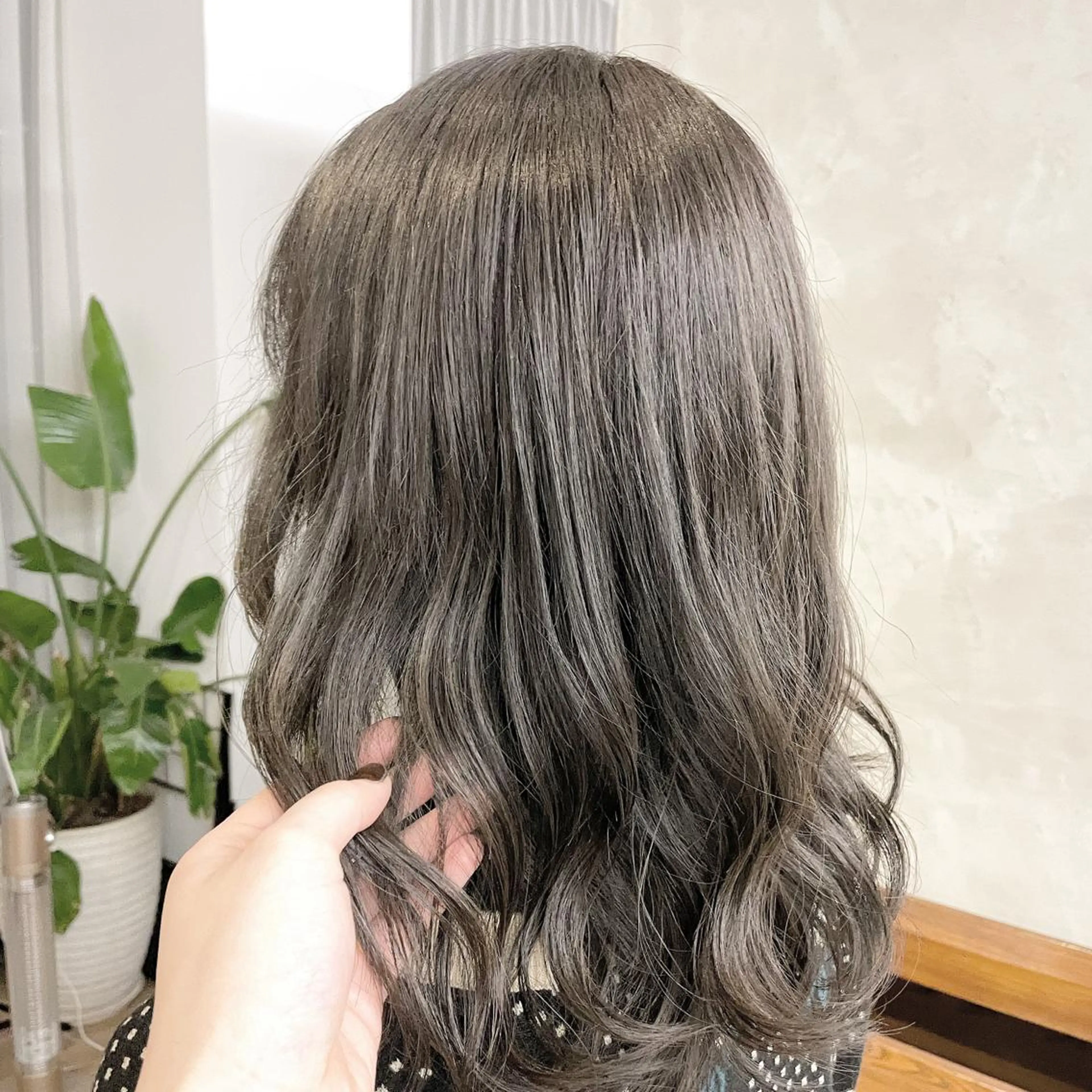 セミロング カラー ヘアアレンジ Saki サキのヘアスタイル