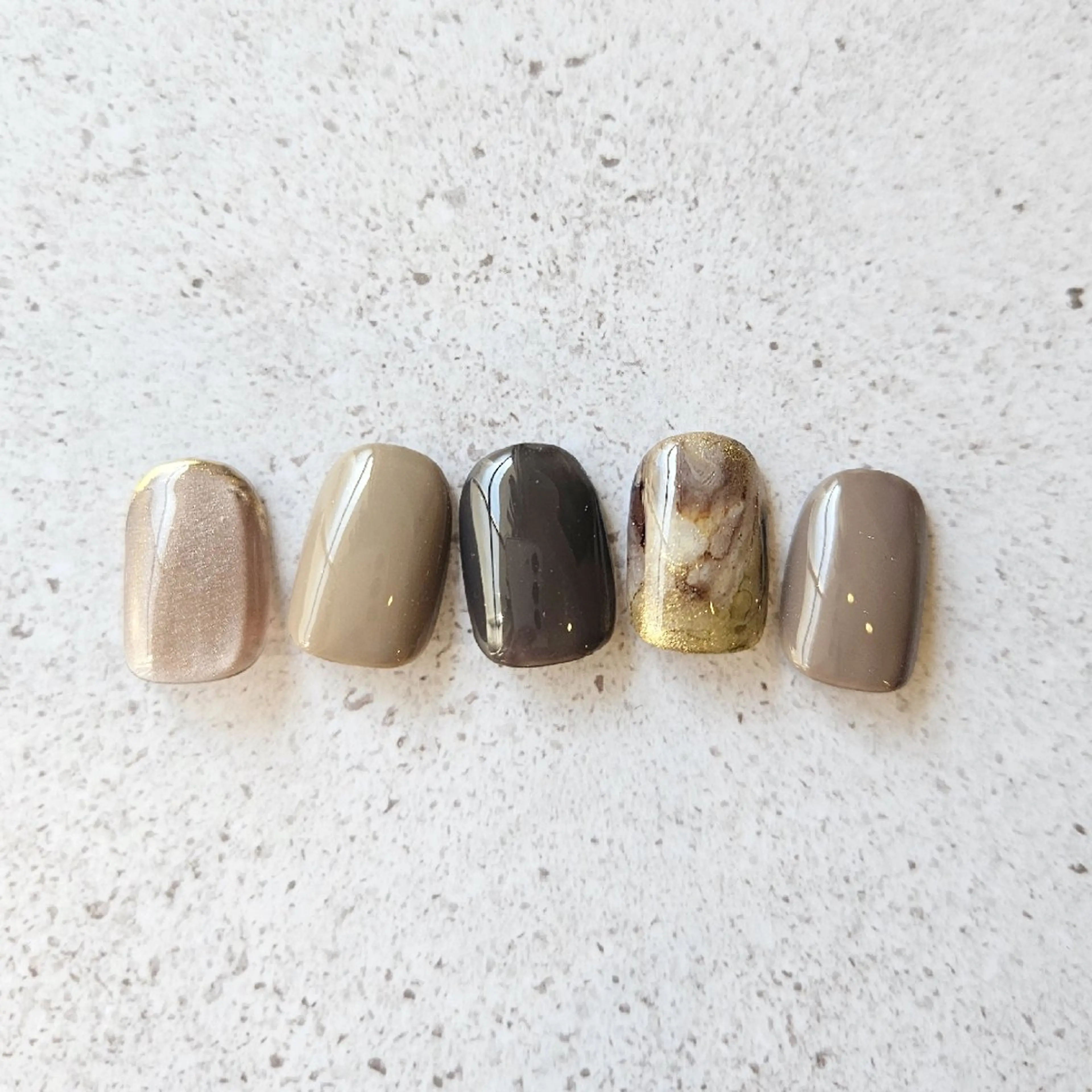 ネイル ジェルネイル マグネットネイル ニュアンスネイル パラジェル バレンタイン ハンドネイル Nailsalon manoのネイルデザイン