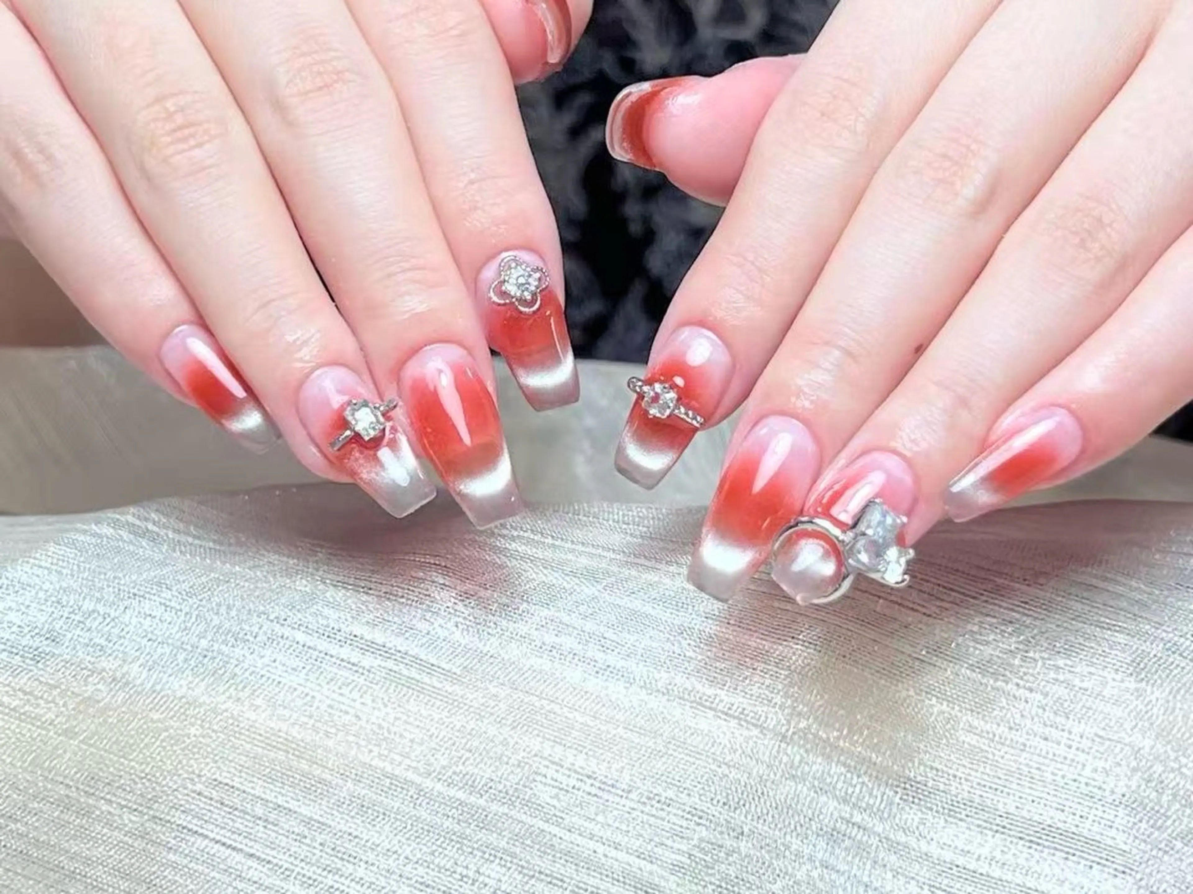 ネイル 長さ出し フレンチネイル グラデーション マグネットネイル マグネットフレンチ ハンドネイル ハンドケア ⭐️Dreamy Nail⭐️のネイルデザイン