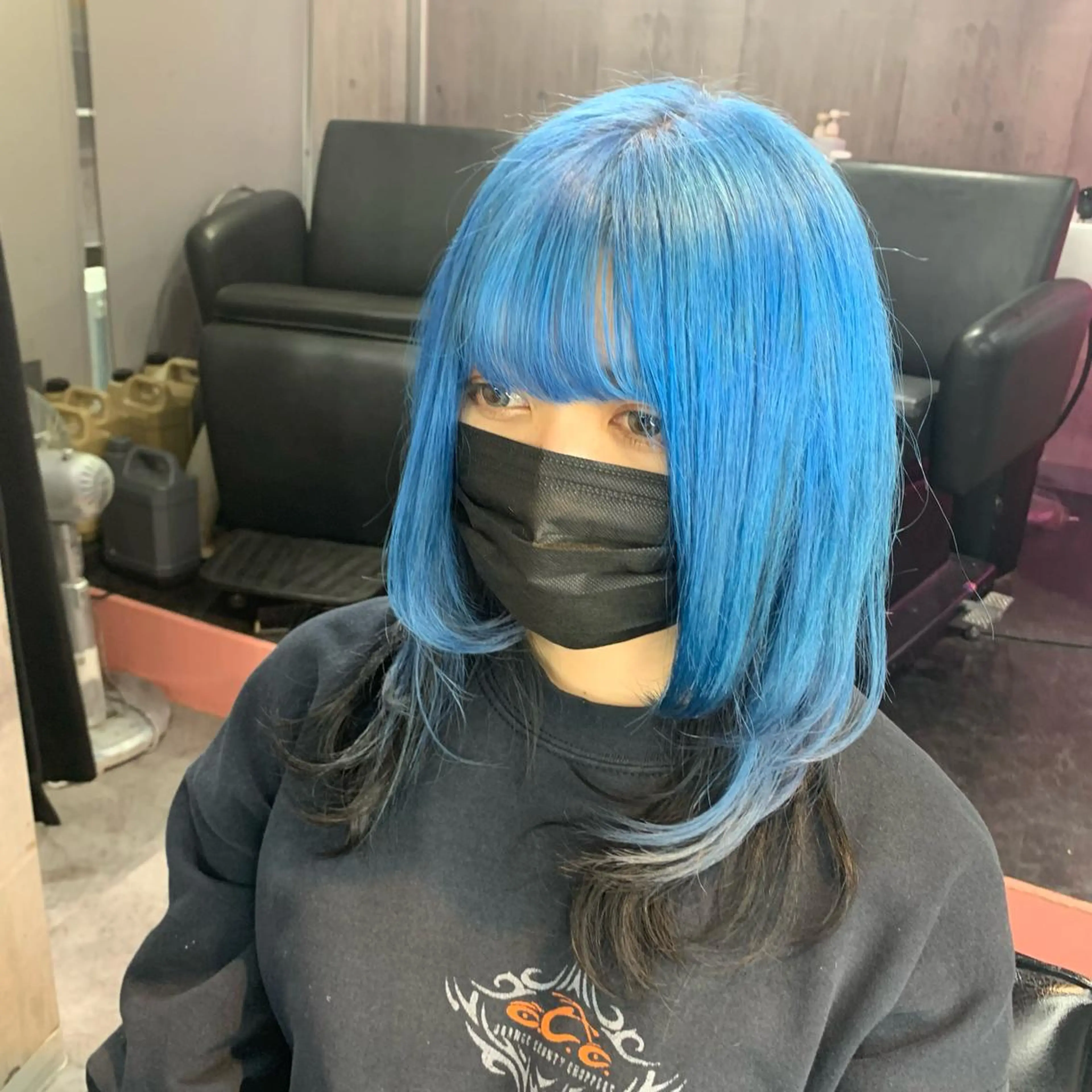 ミディアム カラー アクアカラー ブルーカラー ウルフカット ホワイト&レイヤーカ ットエクステ長畠俊輔のヘアスタイル