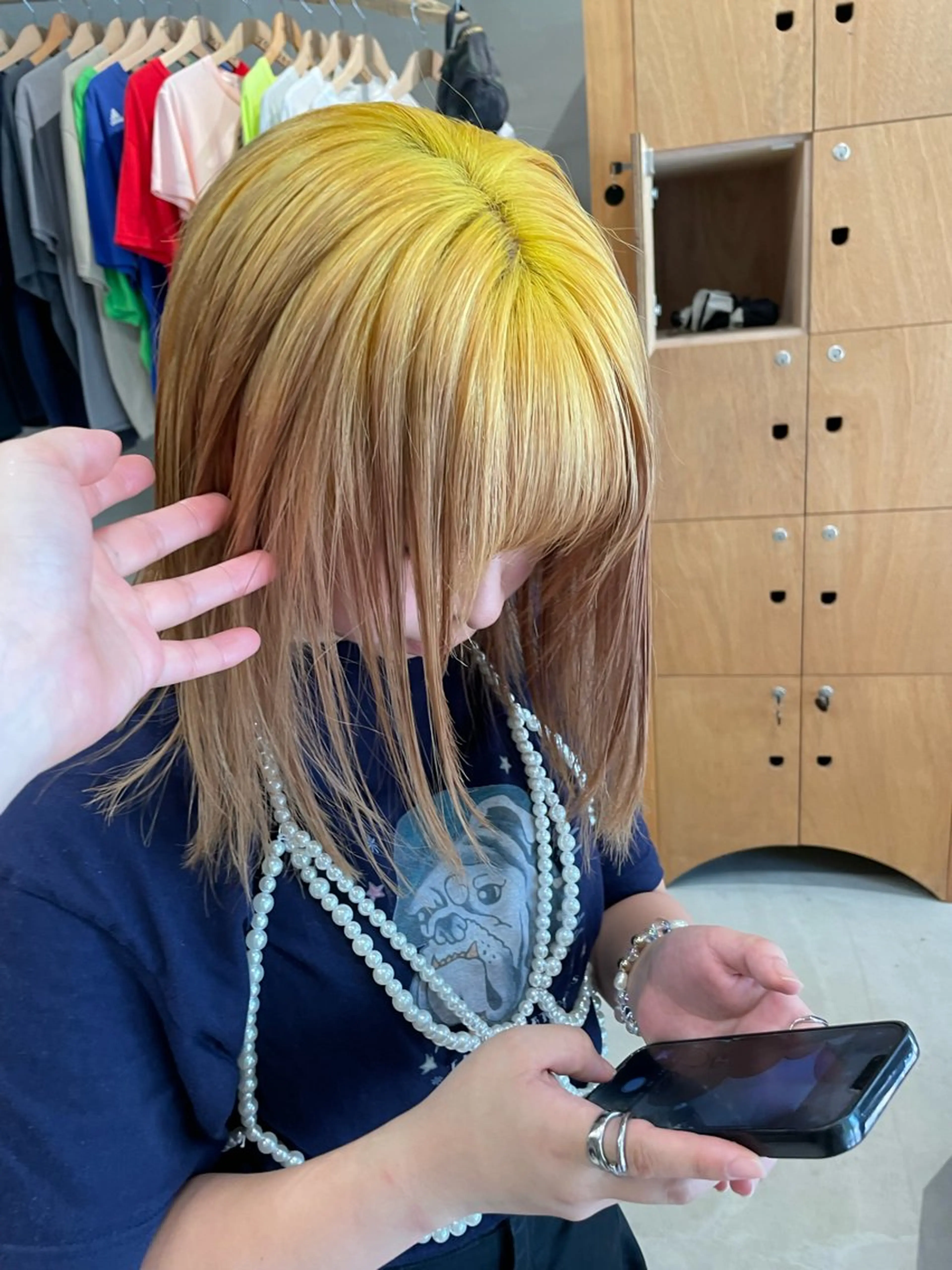 カラー wewe: momoeのヘアスタイル