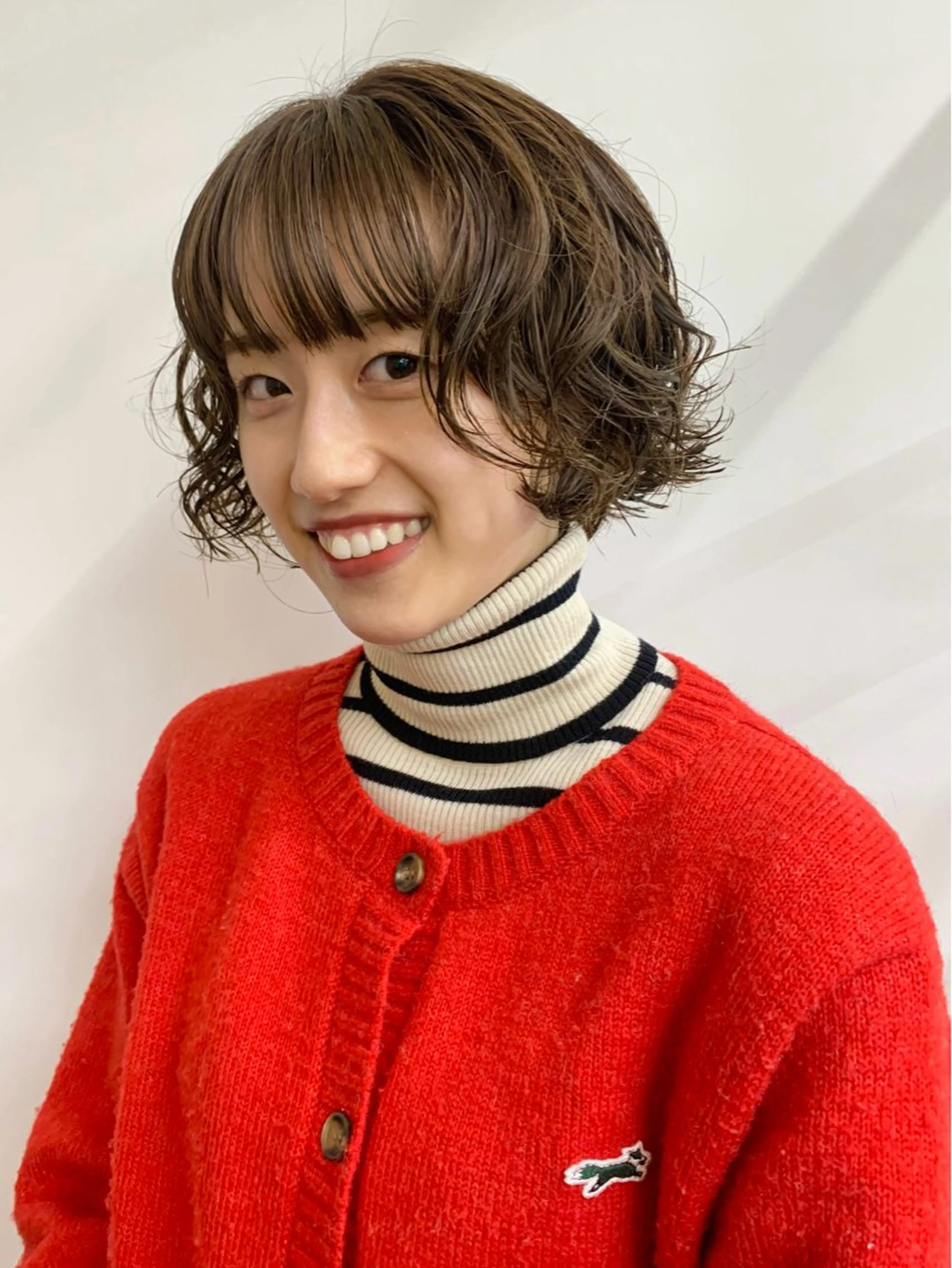 ショート カラー パーマ カット ヘアカラー パーマ Vibe所属・hanami パーマ/透明感カラーのヘアスタイル